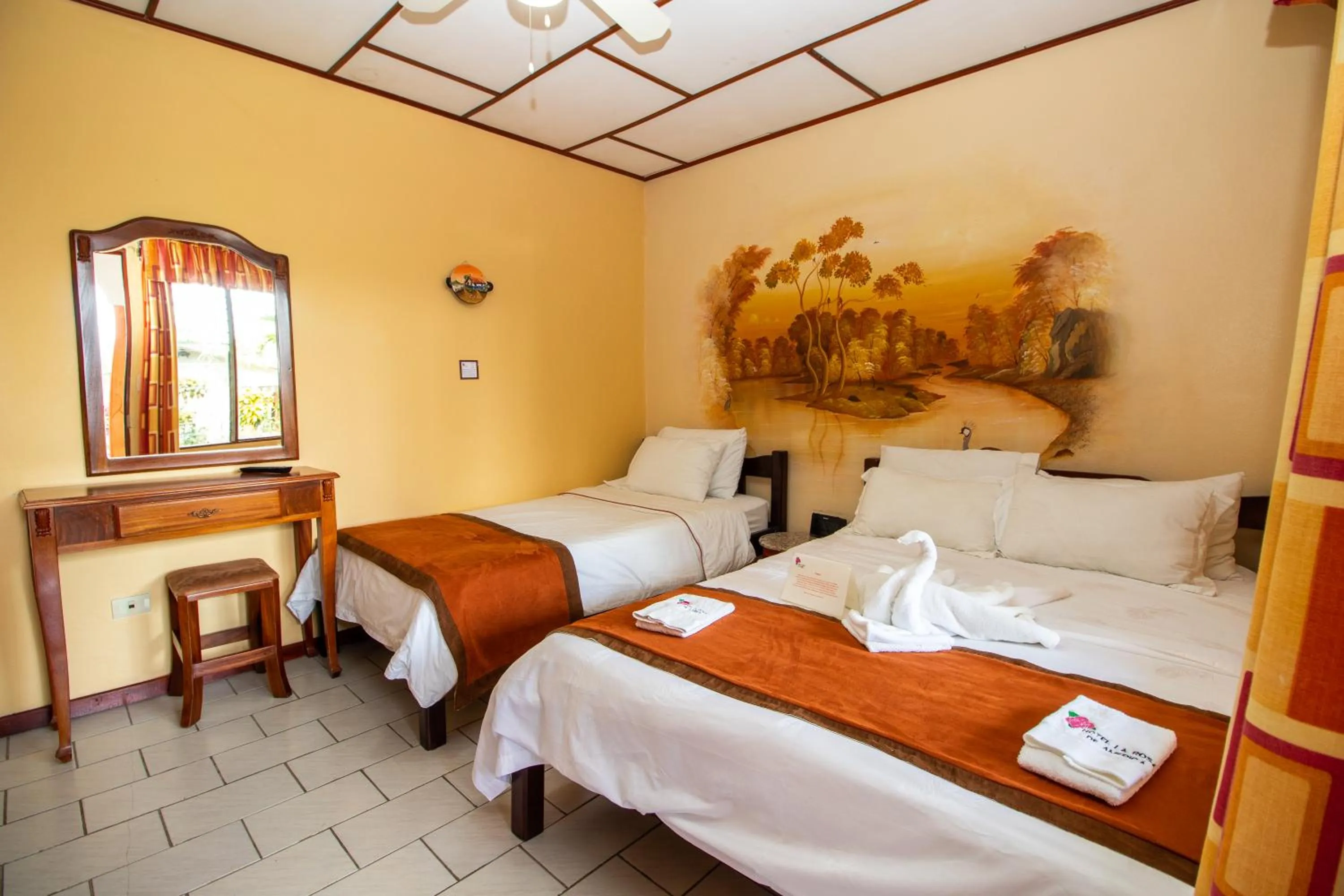 Photo of the whole room, Bed in Hotel La Rosa de America