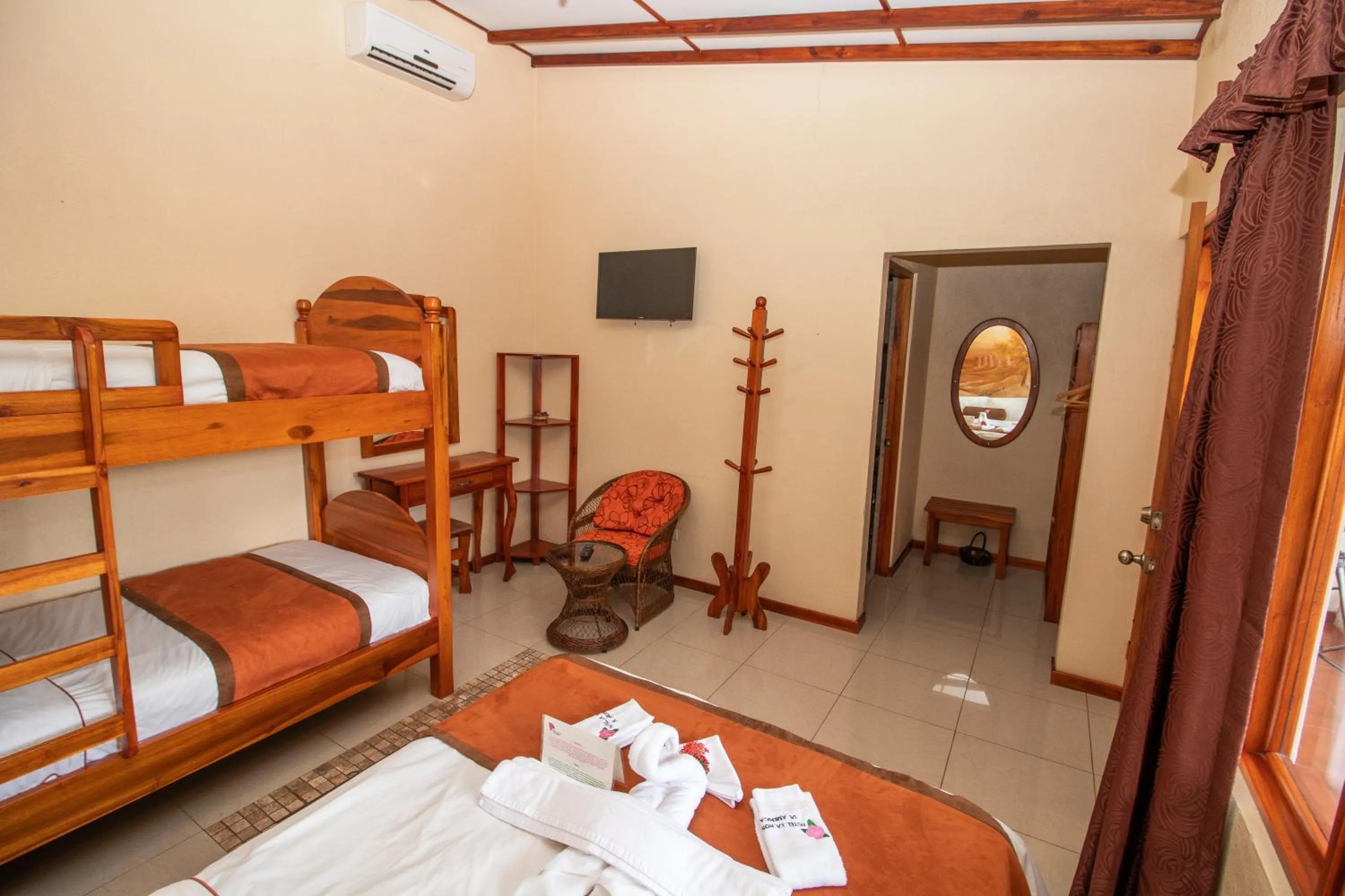 bunk bed, Bed in Hotel La Rosa de America