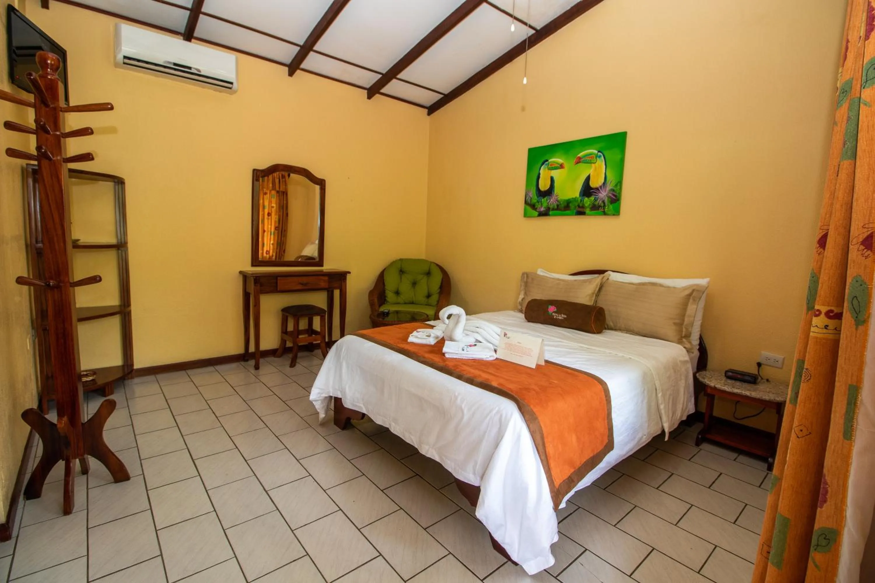 Bed in Hotel La Rosa de America