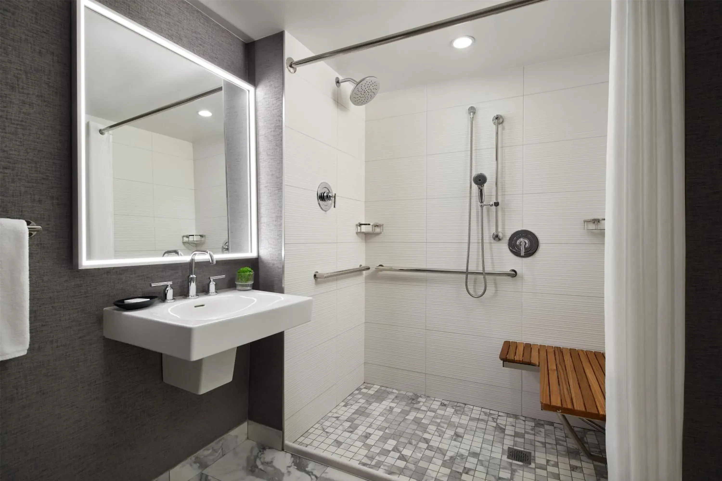 King Room with Roll-In Shower - Disability Access in Grand Hyatt Washington King Room with Roll-In Shower - Disability Access in Grand Hyatt Washington