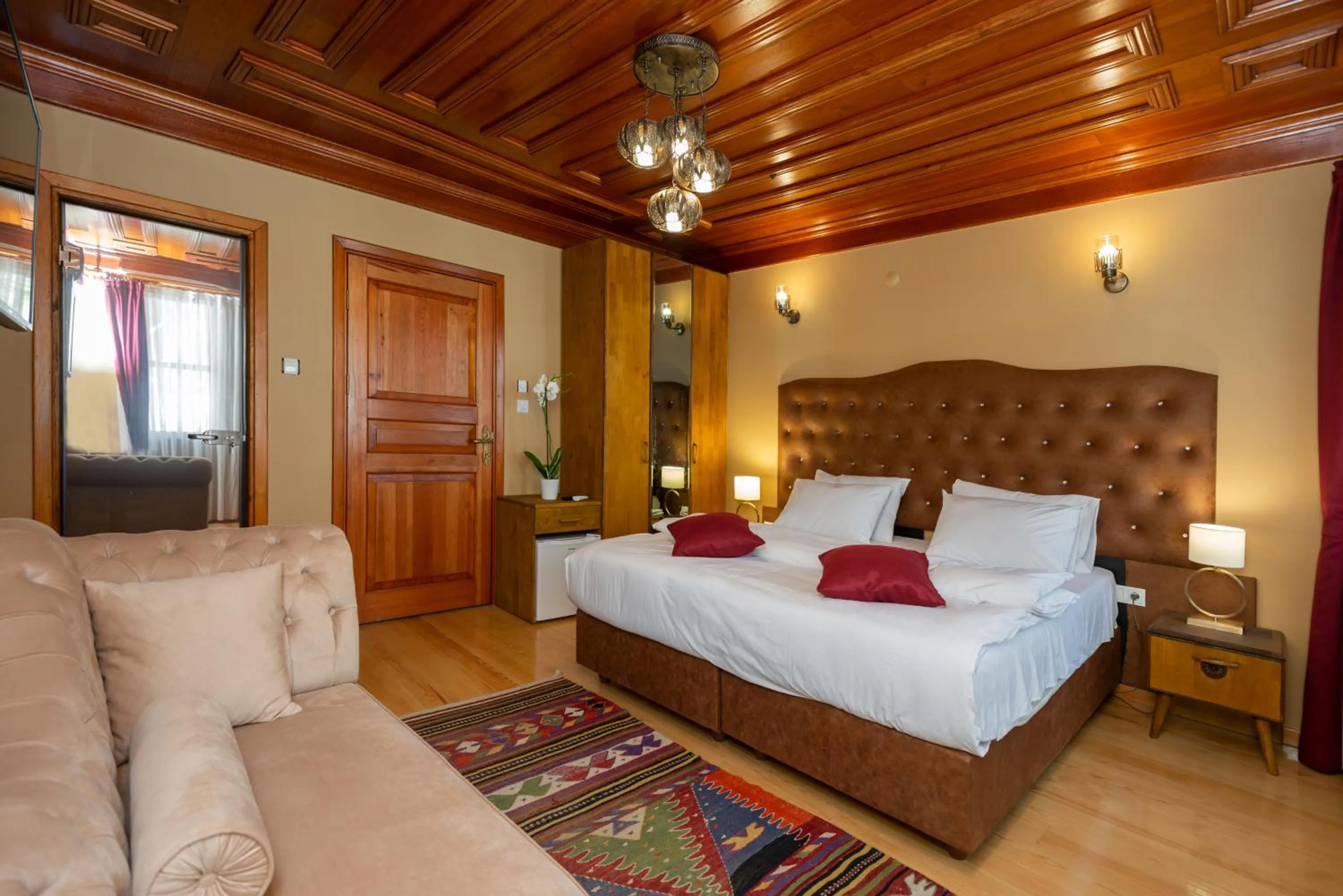 Bed in Wonder Wood Hotel