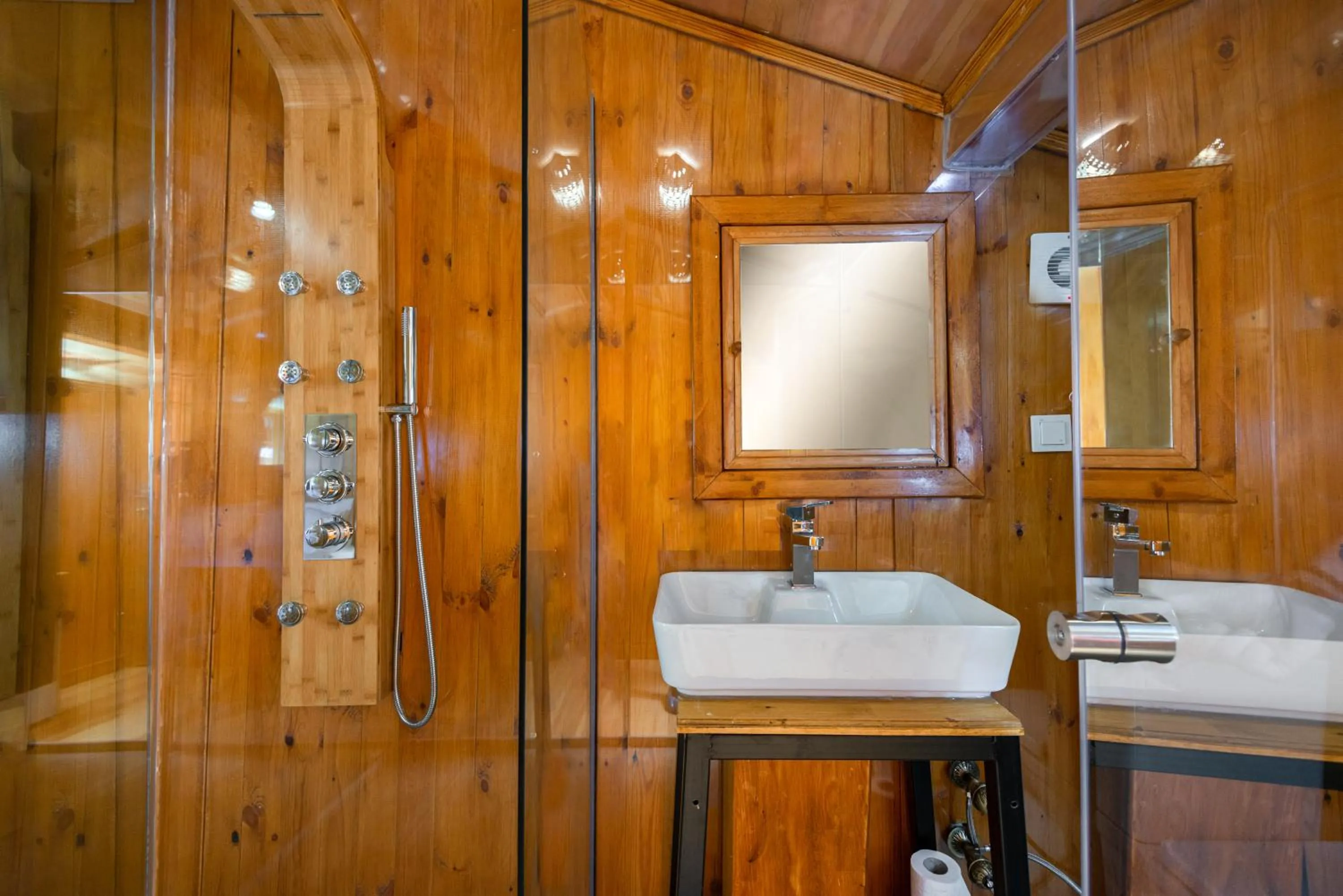 Bathroom in Wonder Wood Hotel
