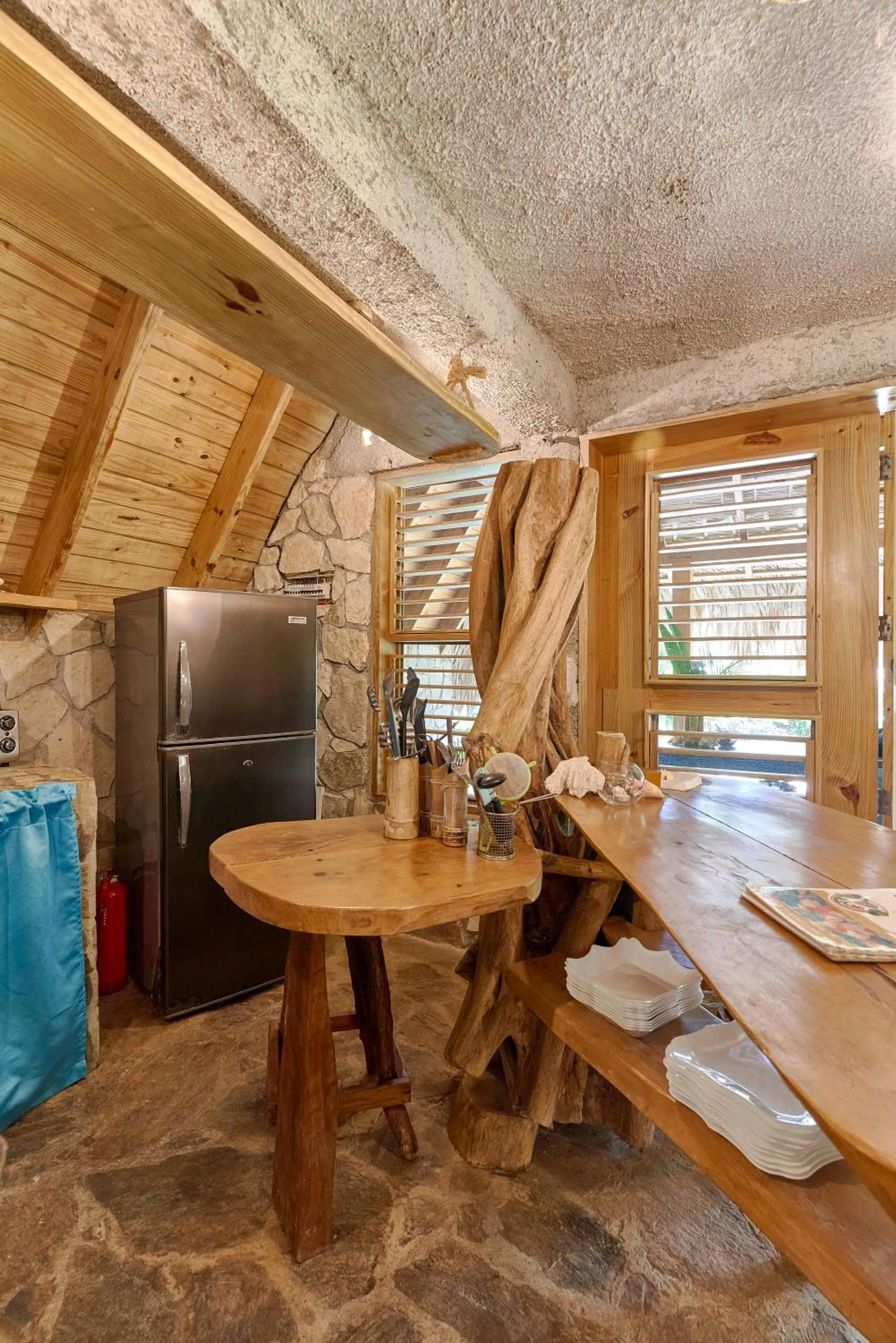 CHALET TROPICAL Hotel & Restaurant-Pizzeria