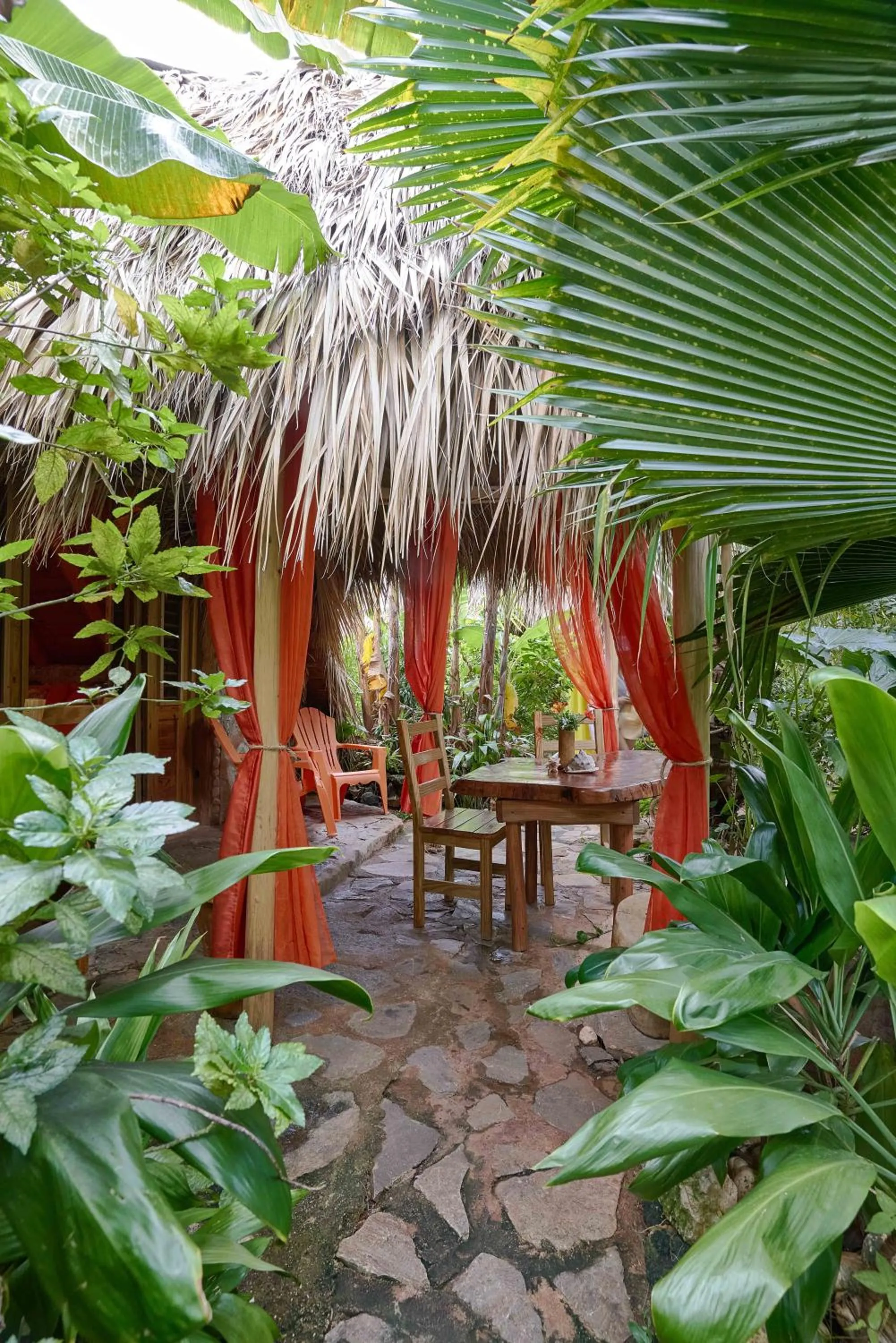 CHALET TROPICAL Hotel & Restaurant-Pizzeria