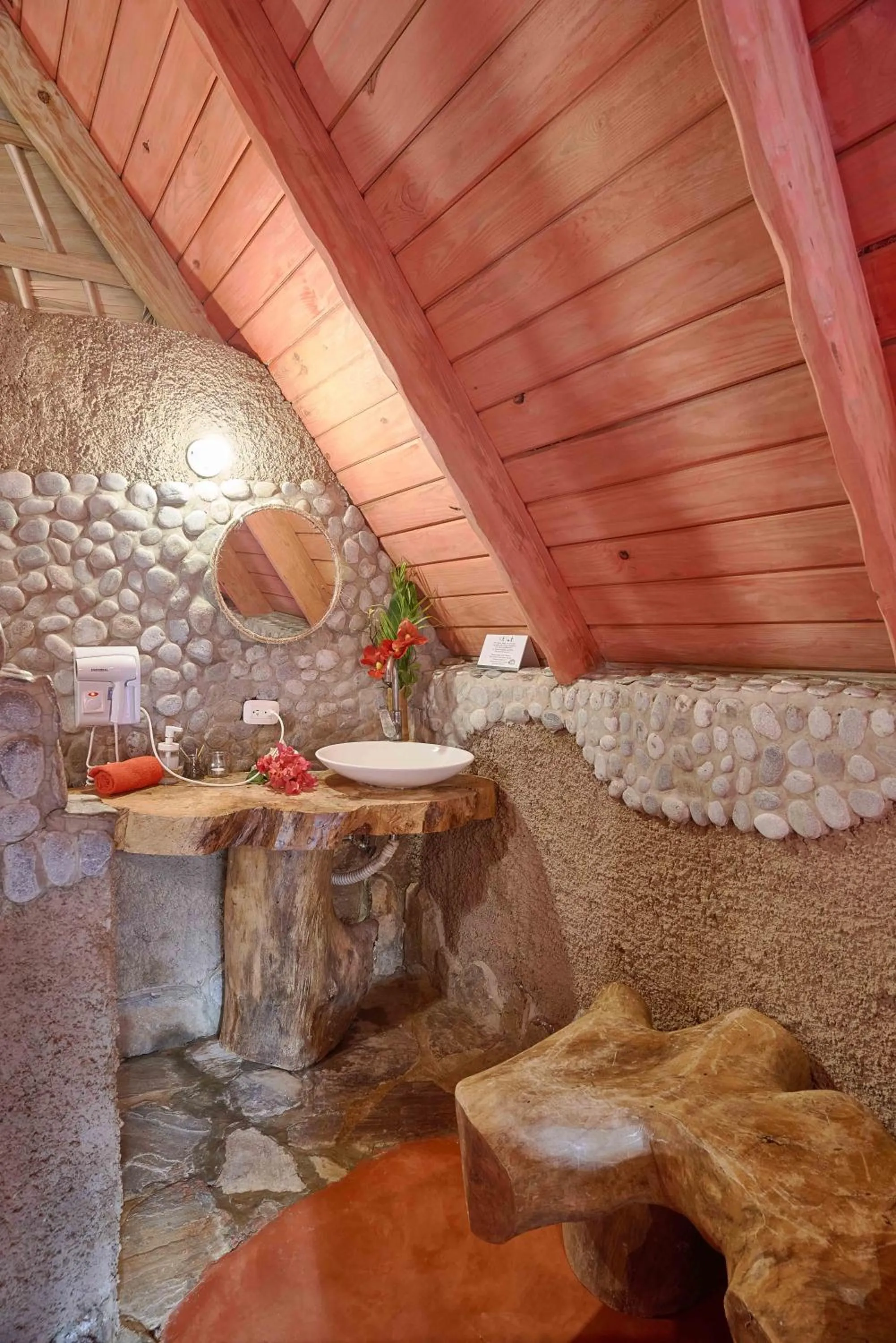 CHALET TROPICAL Hotel & Restaurant-Pizzeria