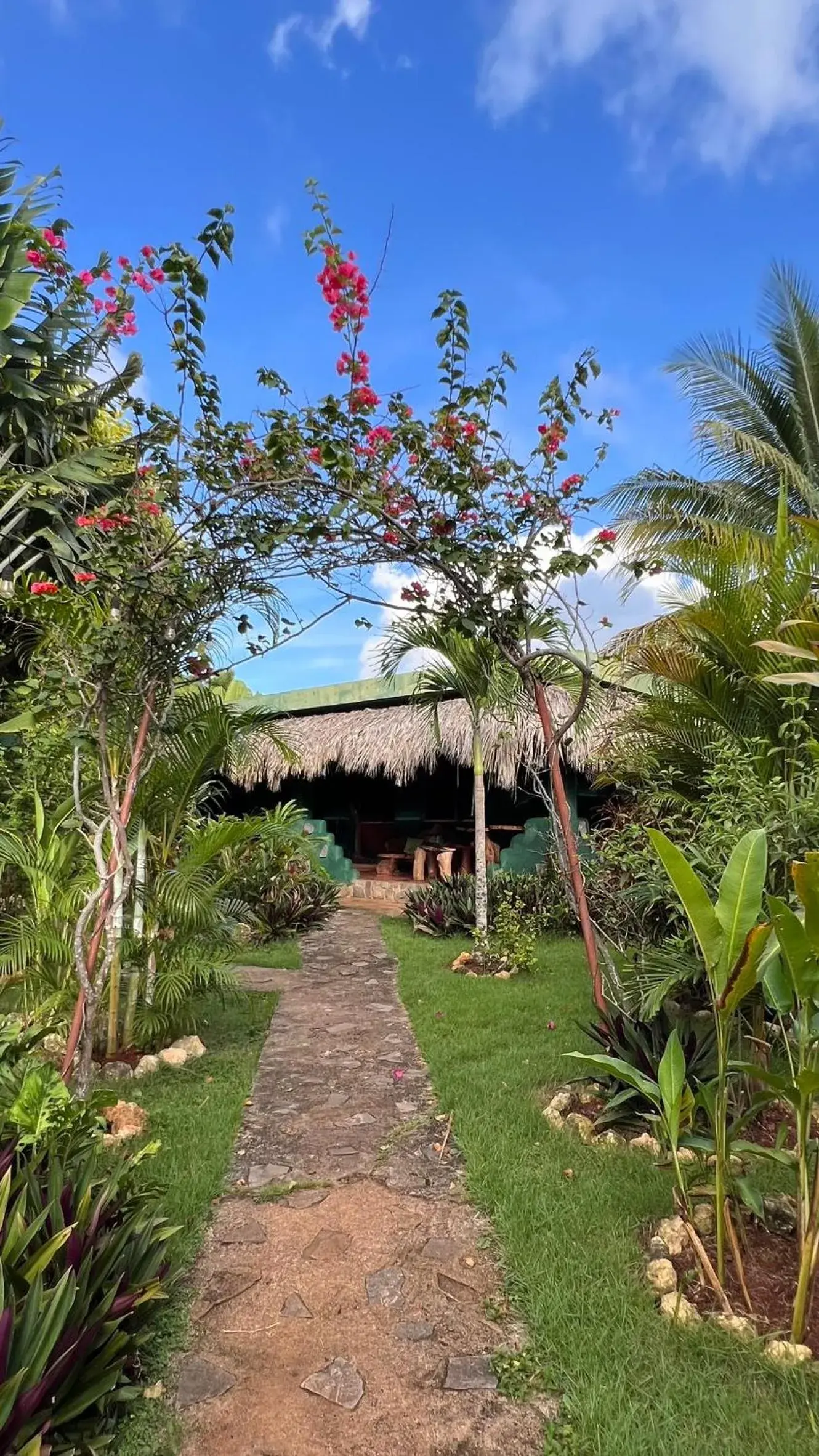 Three-Bedroom Villa in CHALET TROPICAL Hotel & Restaurant-Pizzeria Three-Bedroom Villa in CHALET TROPICAL Hotel & Restaurant-Pizzeria