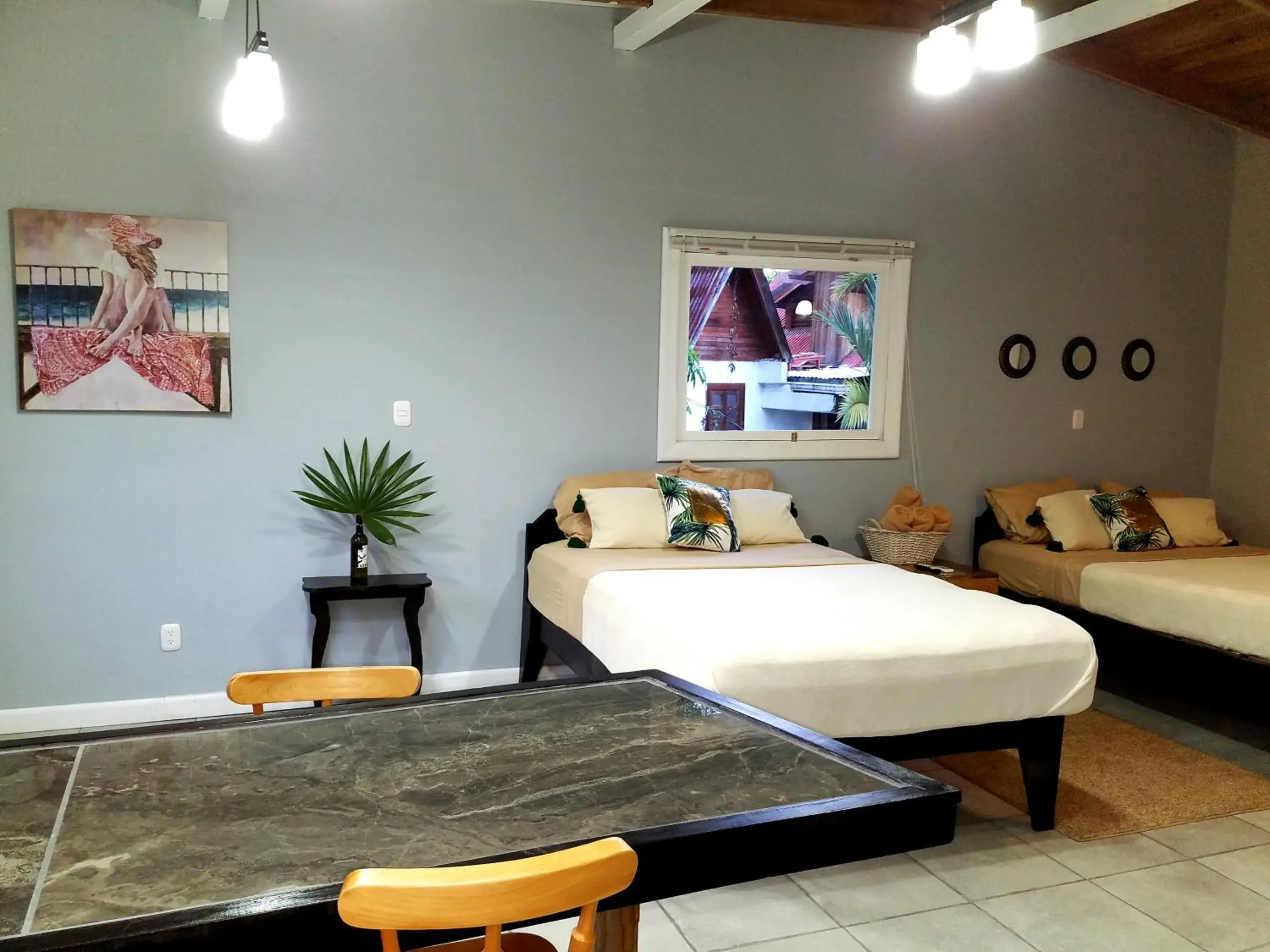 Deluxe Suite with Kitchen & A/C 2 BEDS in Lizard King Hotel & Suites Deluxe Suite with Kitchen & A/C 2 BEDS in Lizard King Hotel & Suites