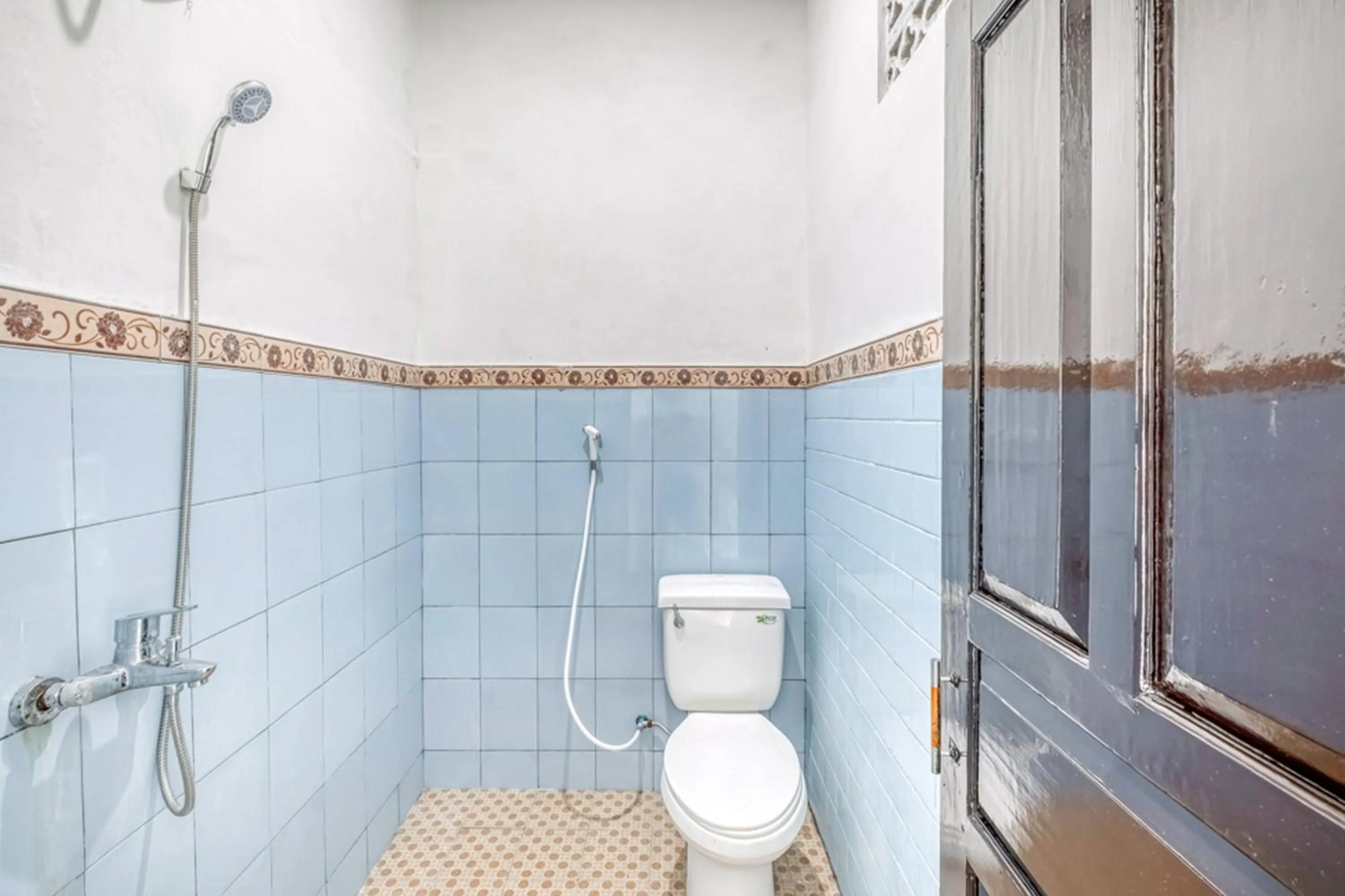 Bathroom in RedDoorz near Wisata Pantai Parangtritis