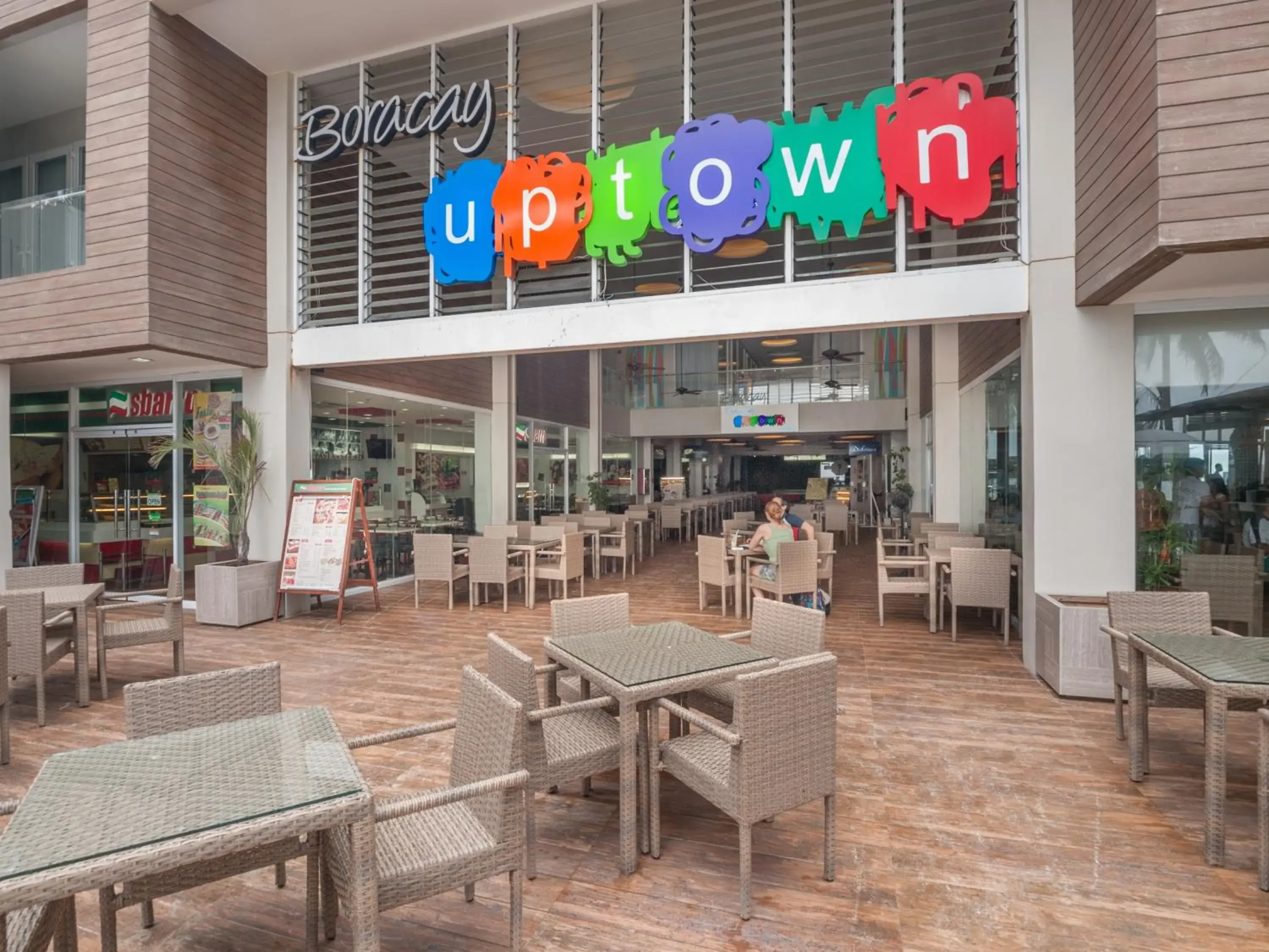 Restaurant/places to eat in Boracay Uptown Restaurant/places to eat in Boracay Uptown