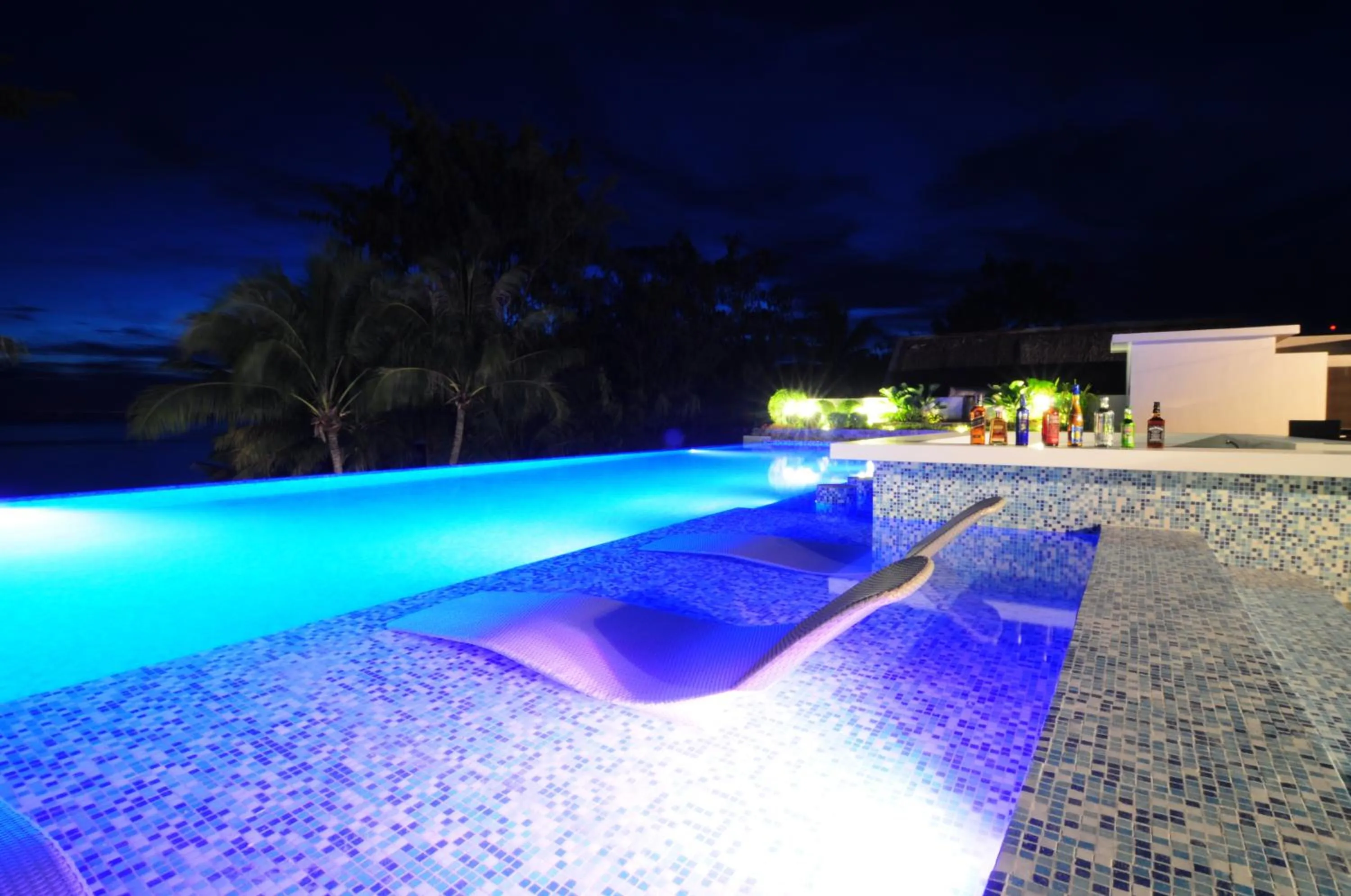 Facade/entrance in Boracay Uptown