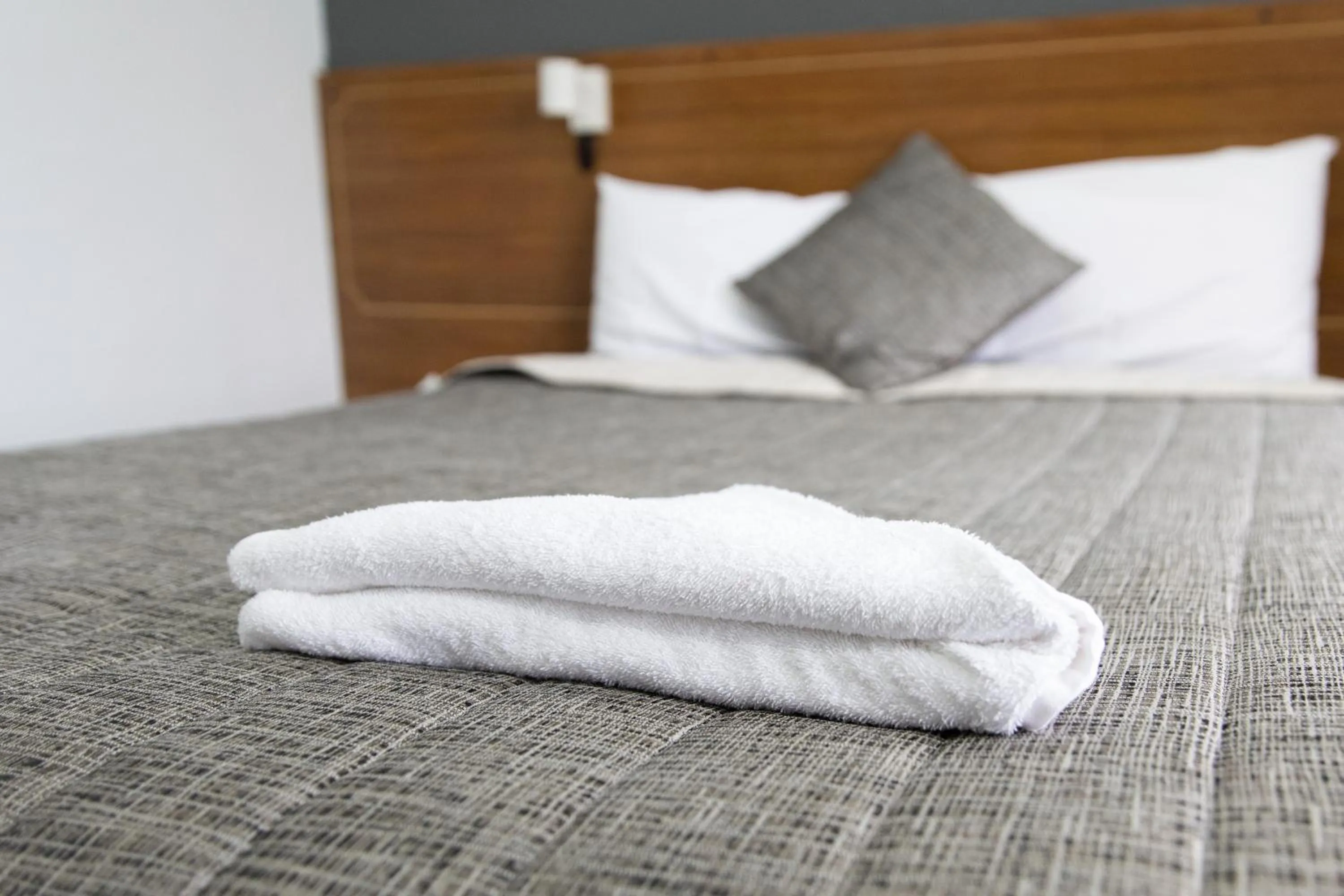 Bed in Garden Motor Inn