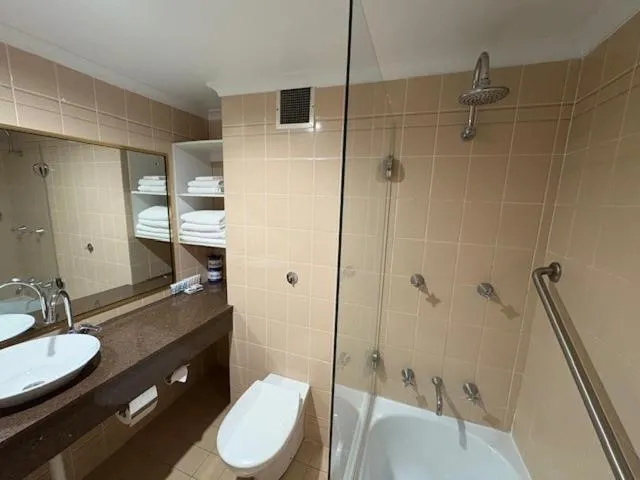 Golden Age Motor Inn