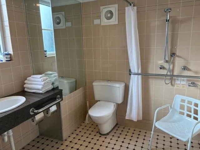 Golden Age Motor Inn