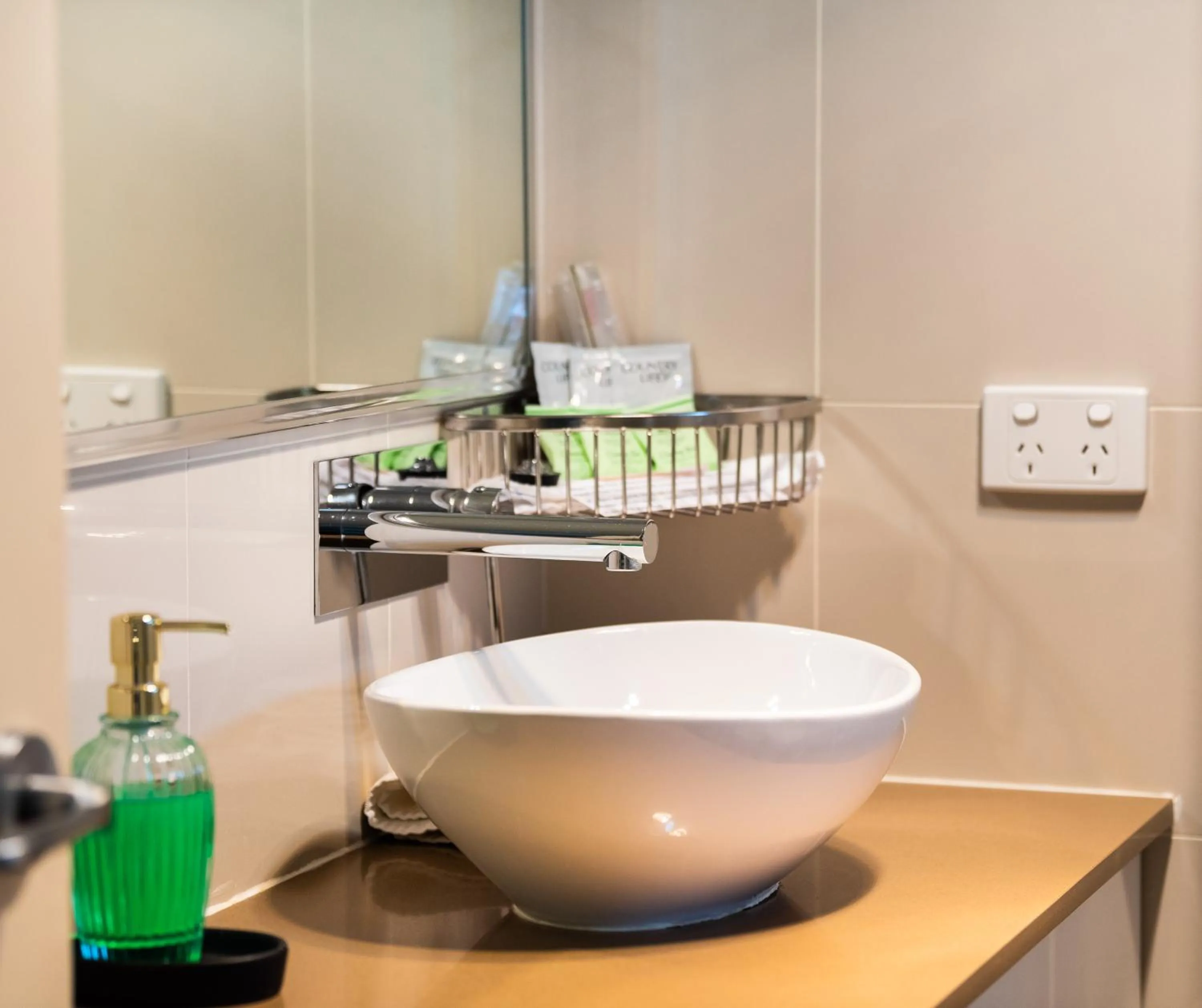 Golden Age Motor Inn