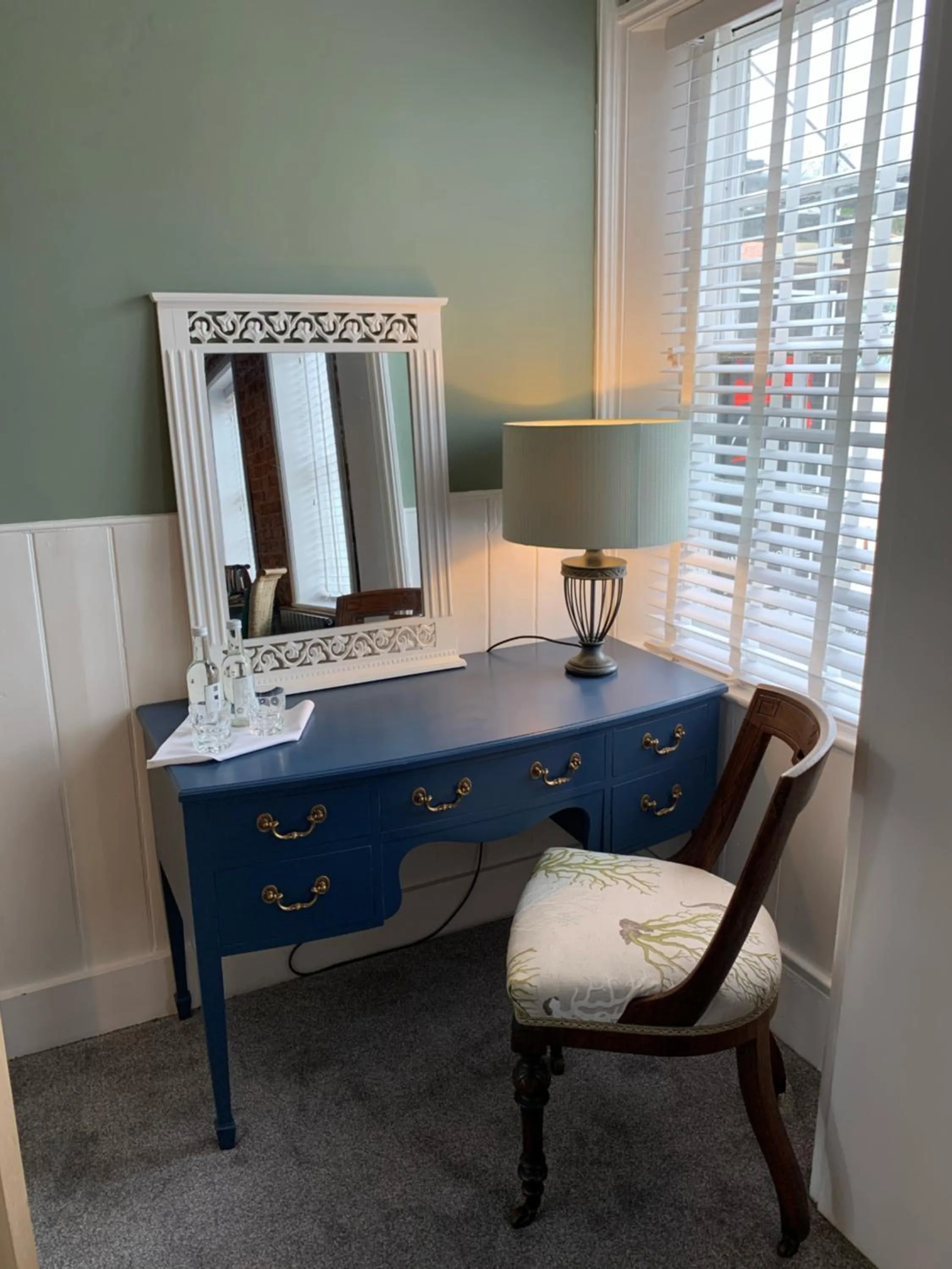 heating in THE LAZY LION