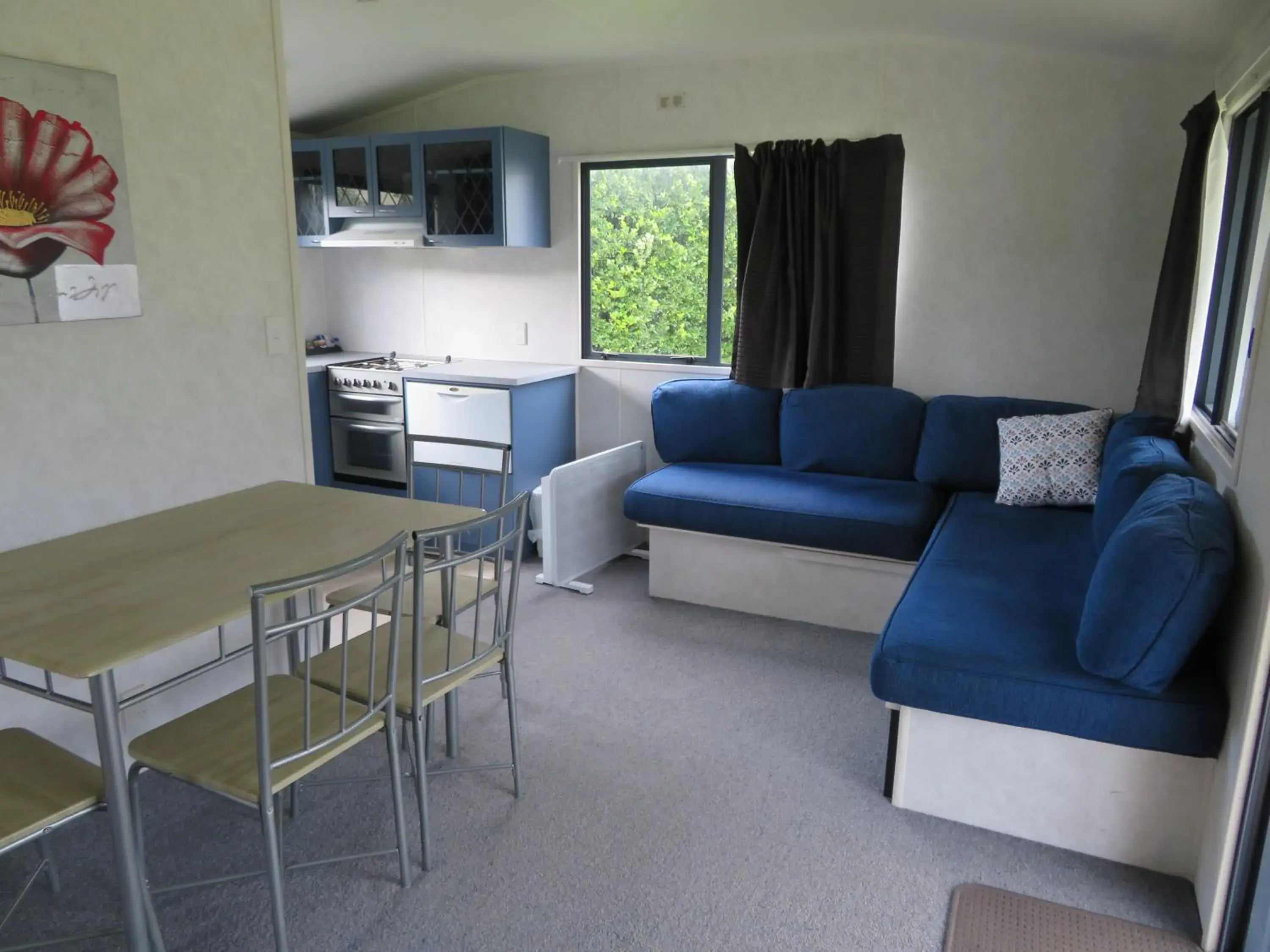 Two-Bedroom Motel Unit in Whanganui Seaside Holiday Park Two-Bedroom Motel Unit in Whanganui Seaside Holiday Park