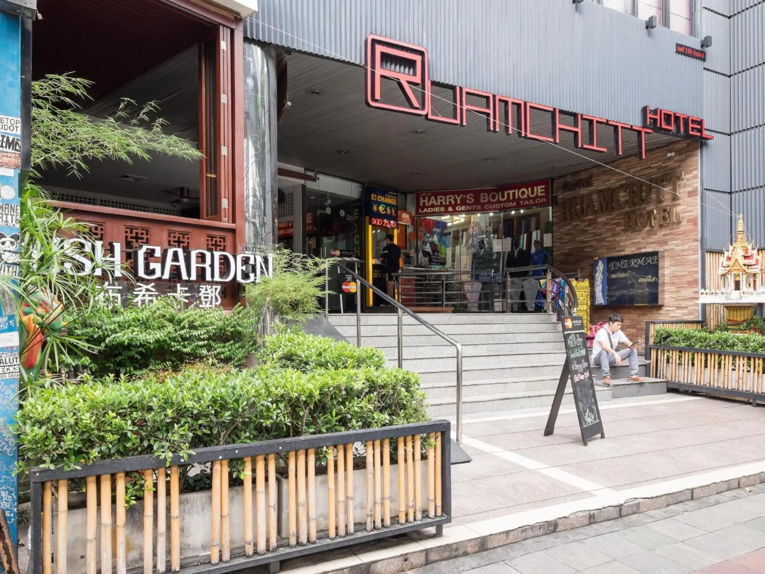 Property building in Ruamchitt Plaza Hotel Property building in Ruamchitt Plaza Hotel