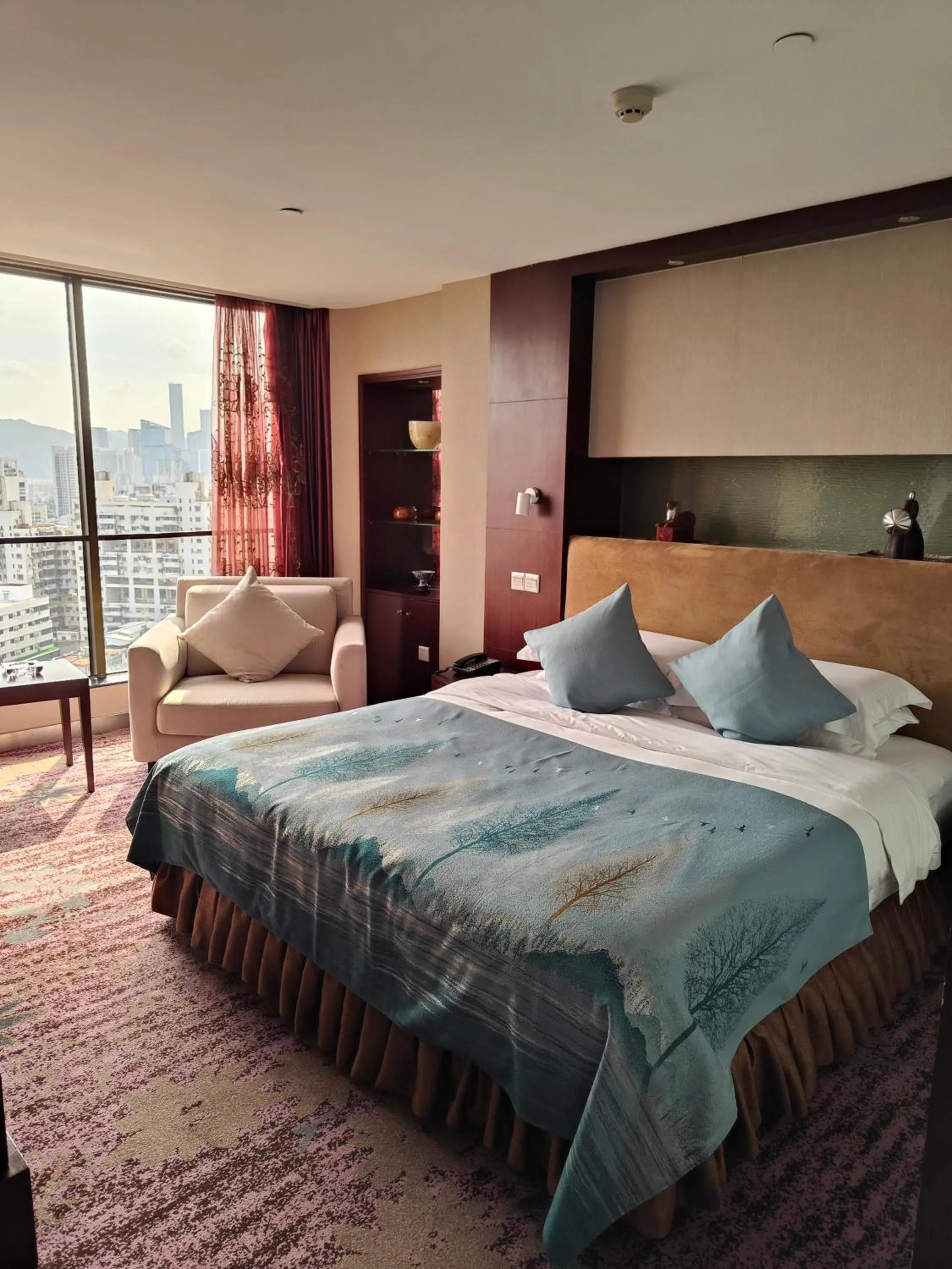 Bed in Guangdong Hotel (Zhuhai)