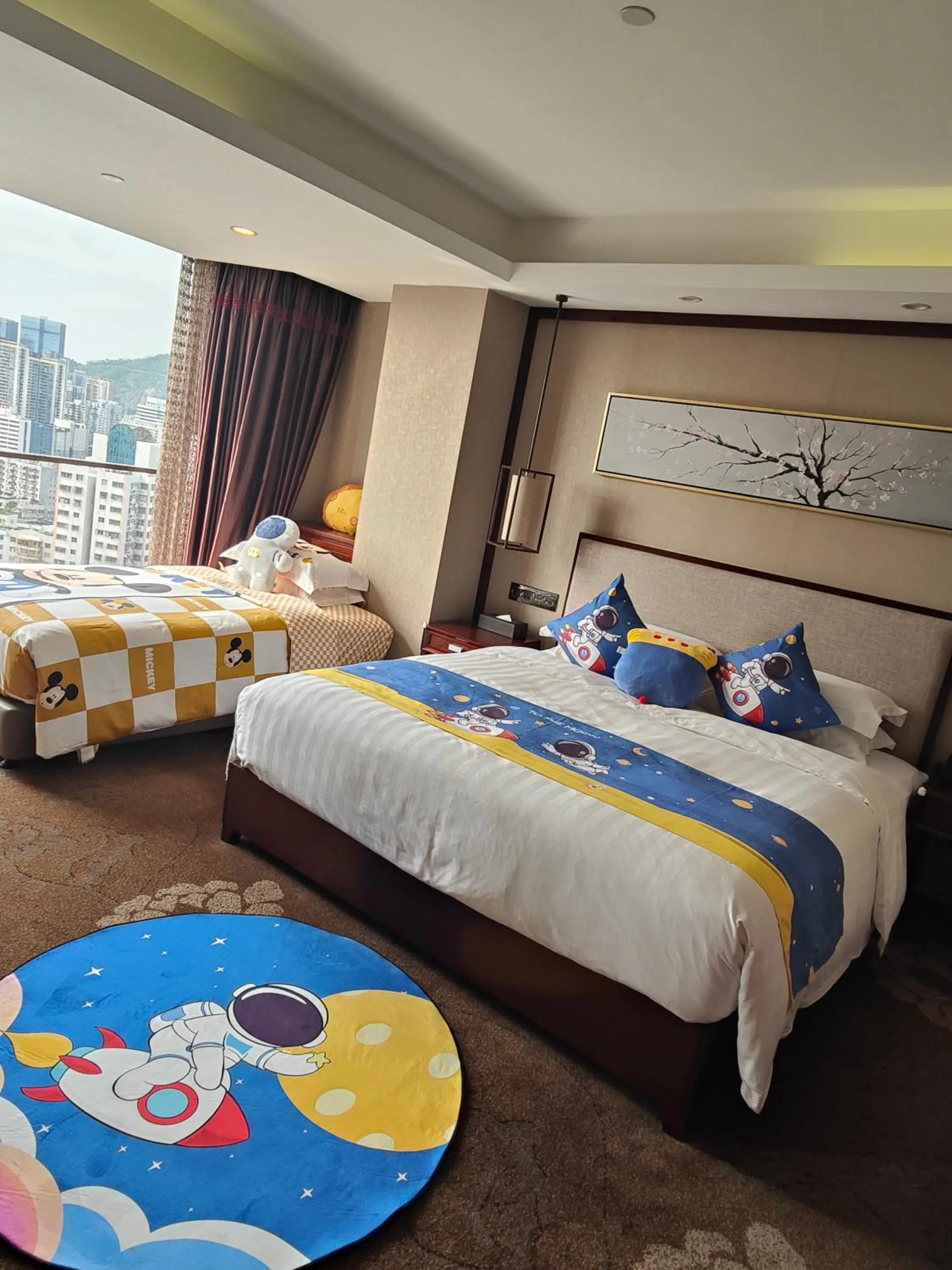 Bed in Guangdong Hotel (Zhuhai)