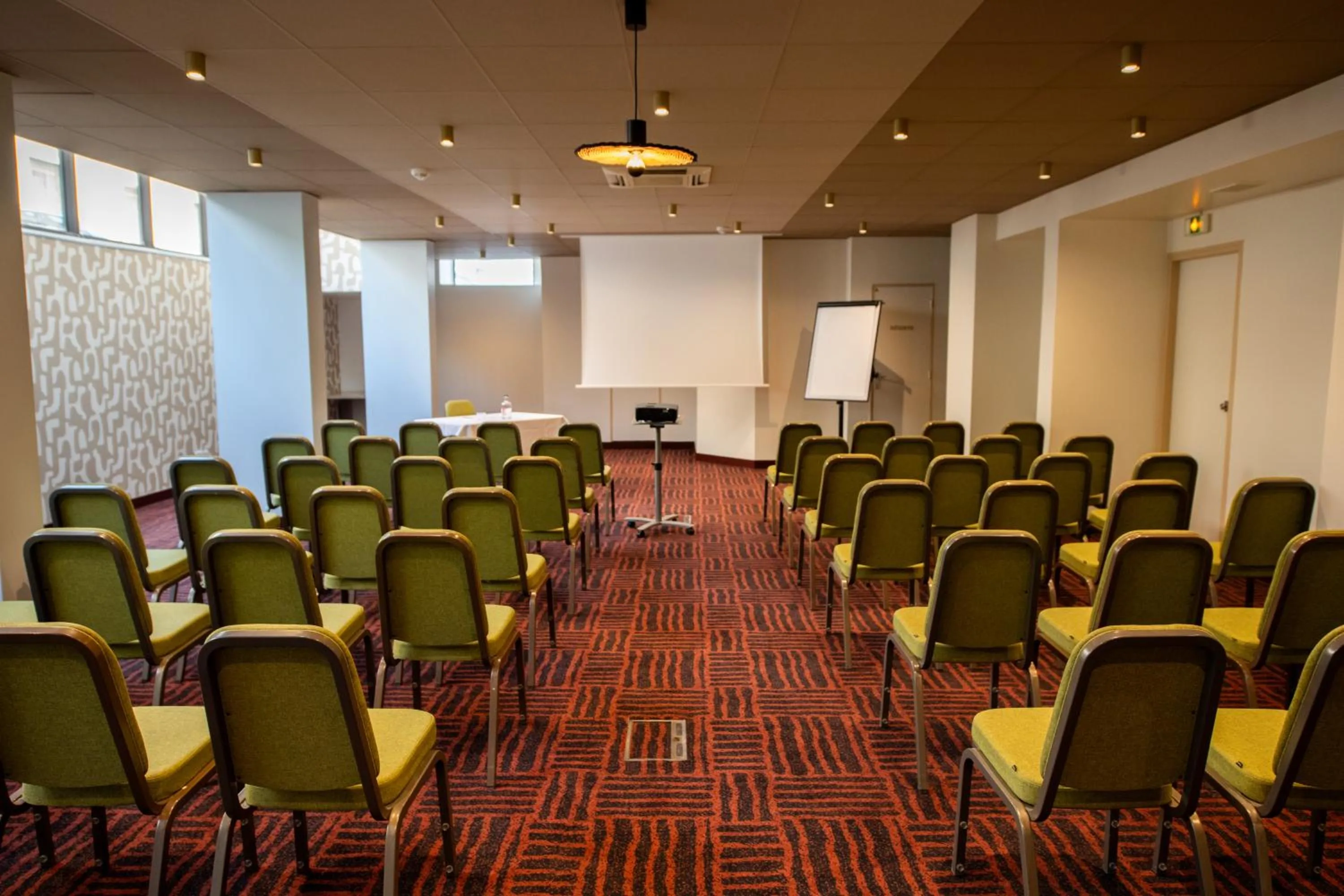Meeting/conference room in Mercure Arles Centre Arenes