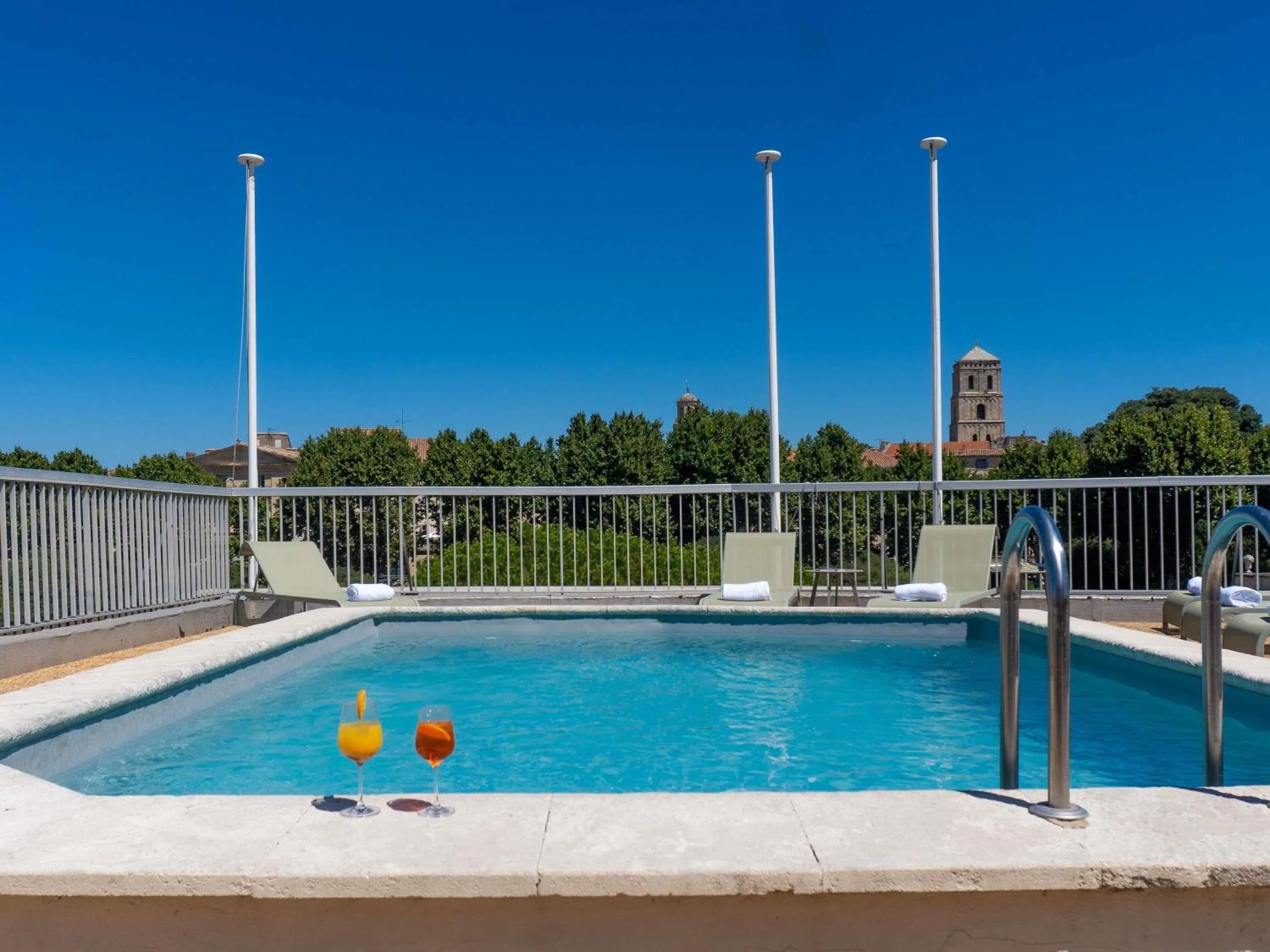Property building in Mercure Arles Centre Arenes