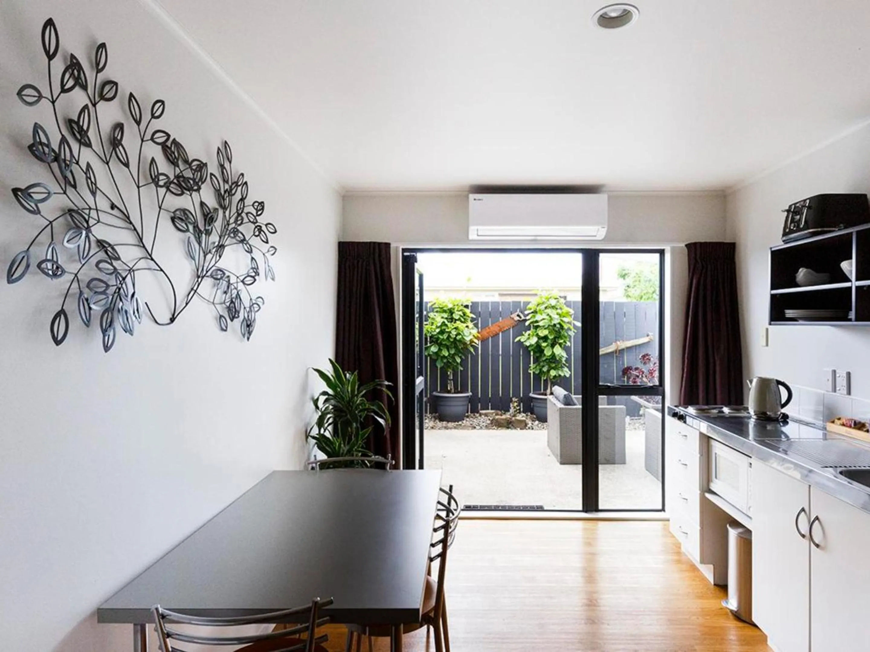 Dining area in Drovers Motor Inn