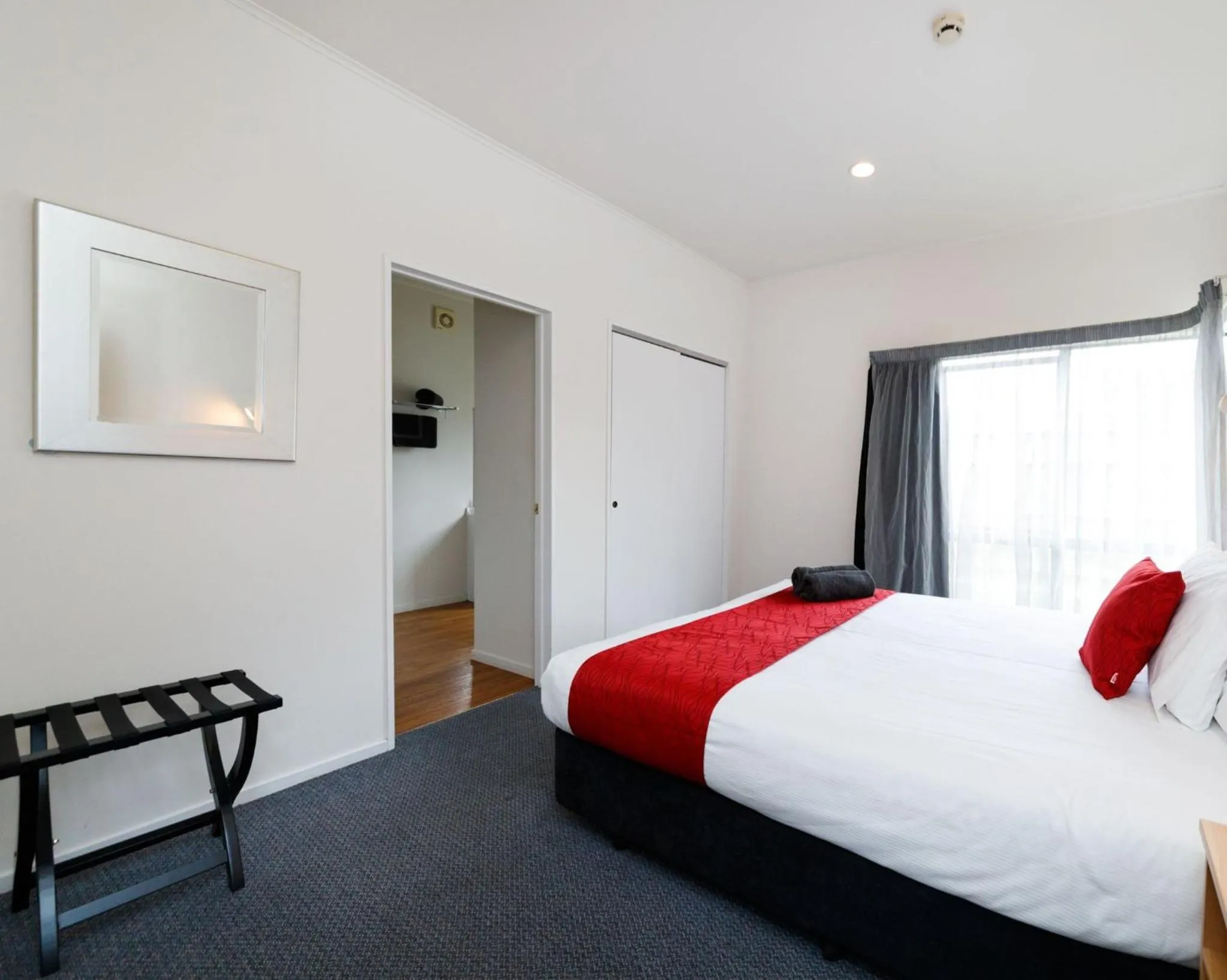 Bed in Drovers Motor Inn