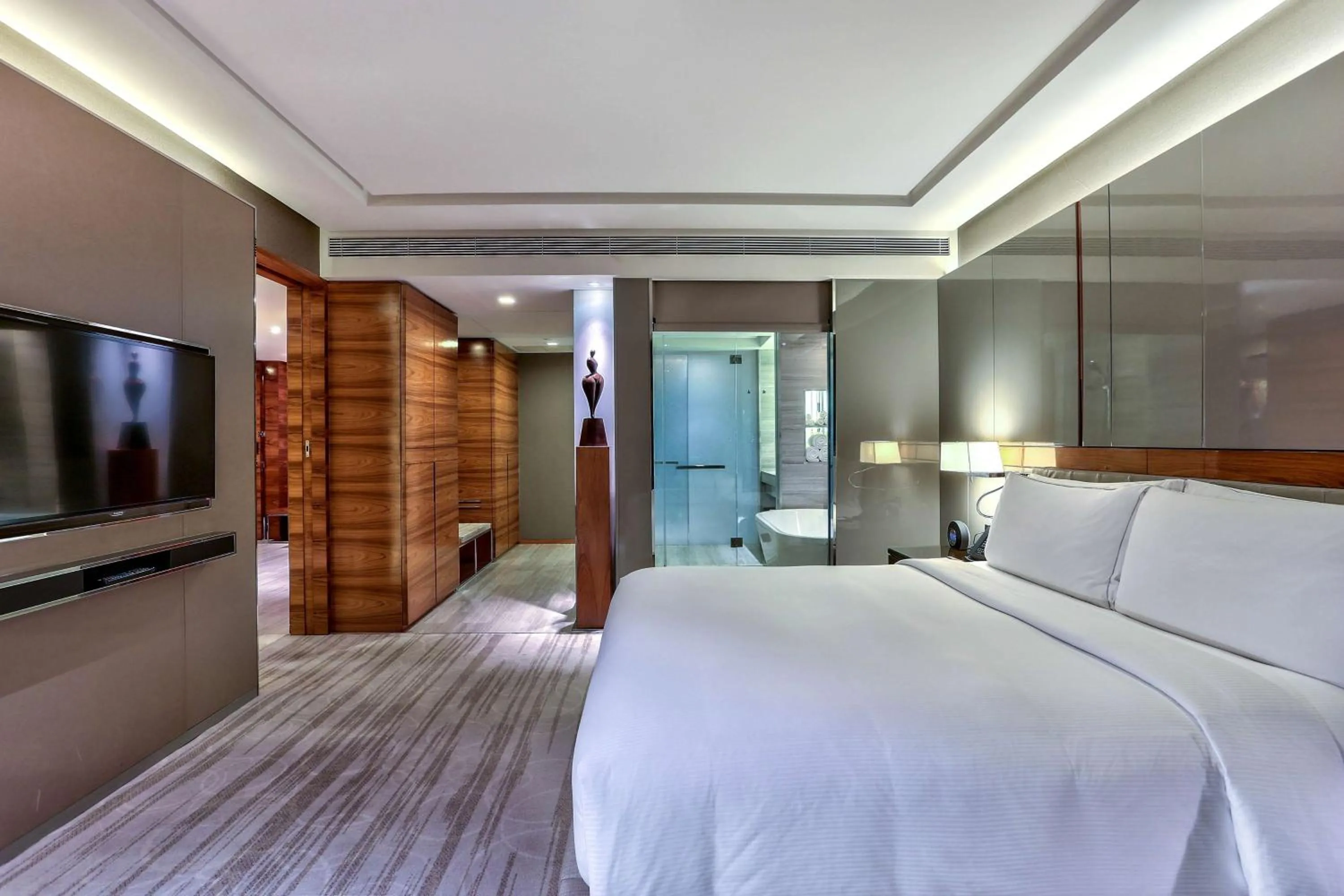 Bedroom, Bed in Hilton Sukhumvit Bangkok