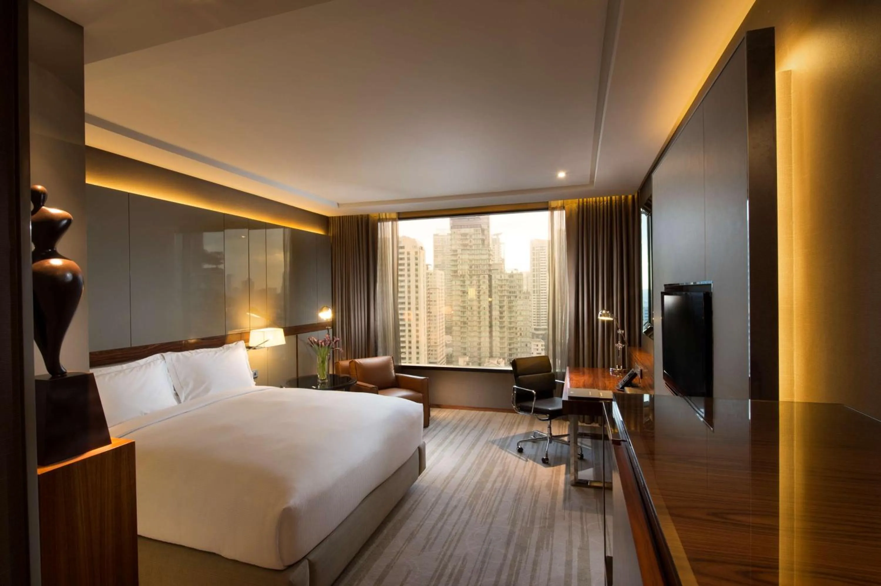Bedroom, Bed in Hilton Sukhumvit Bangkok
