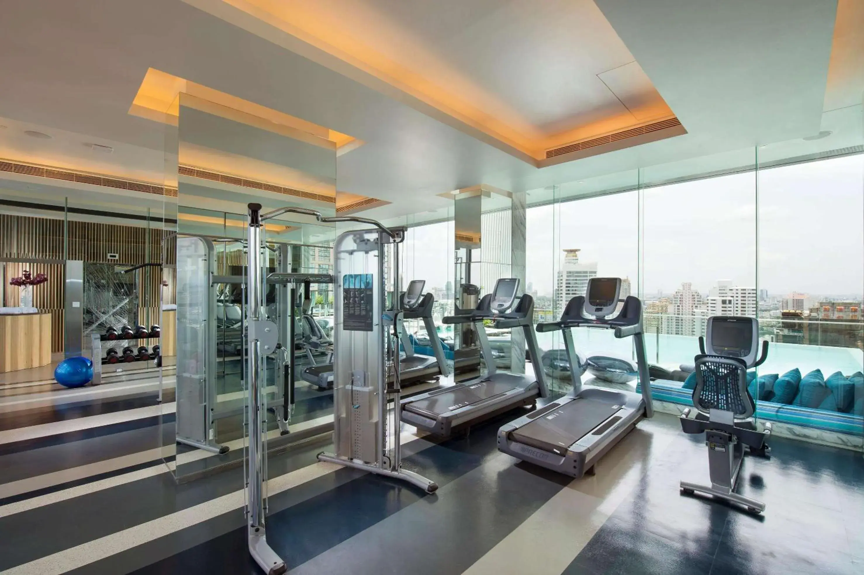 Fitness centre/facilities in Hilton Sukhumvit Bangkok Fitness centre/facilities in Hilton Sukhumvit Bangkok