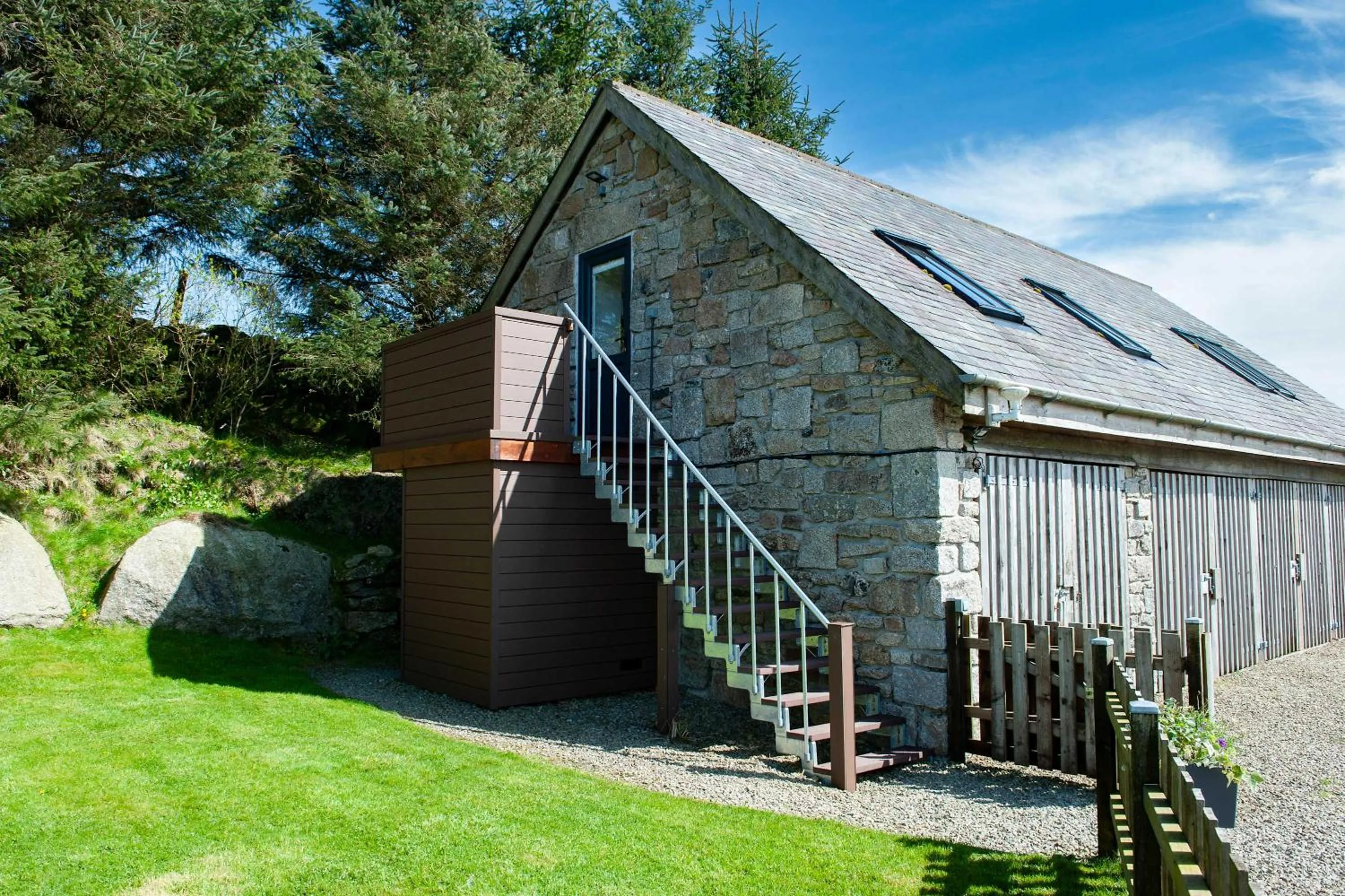 Dartmoor Barn on North Hessary Tor