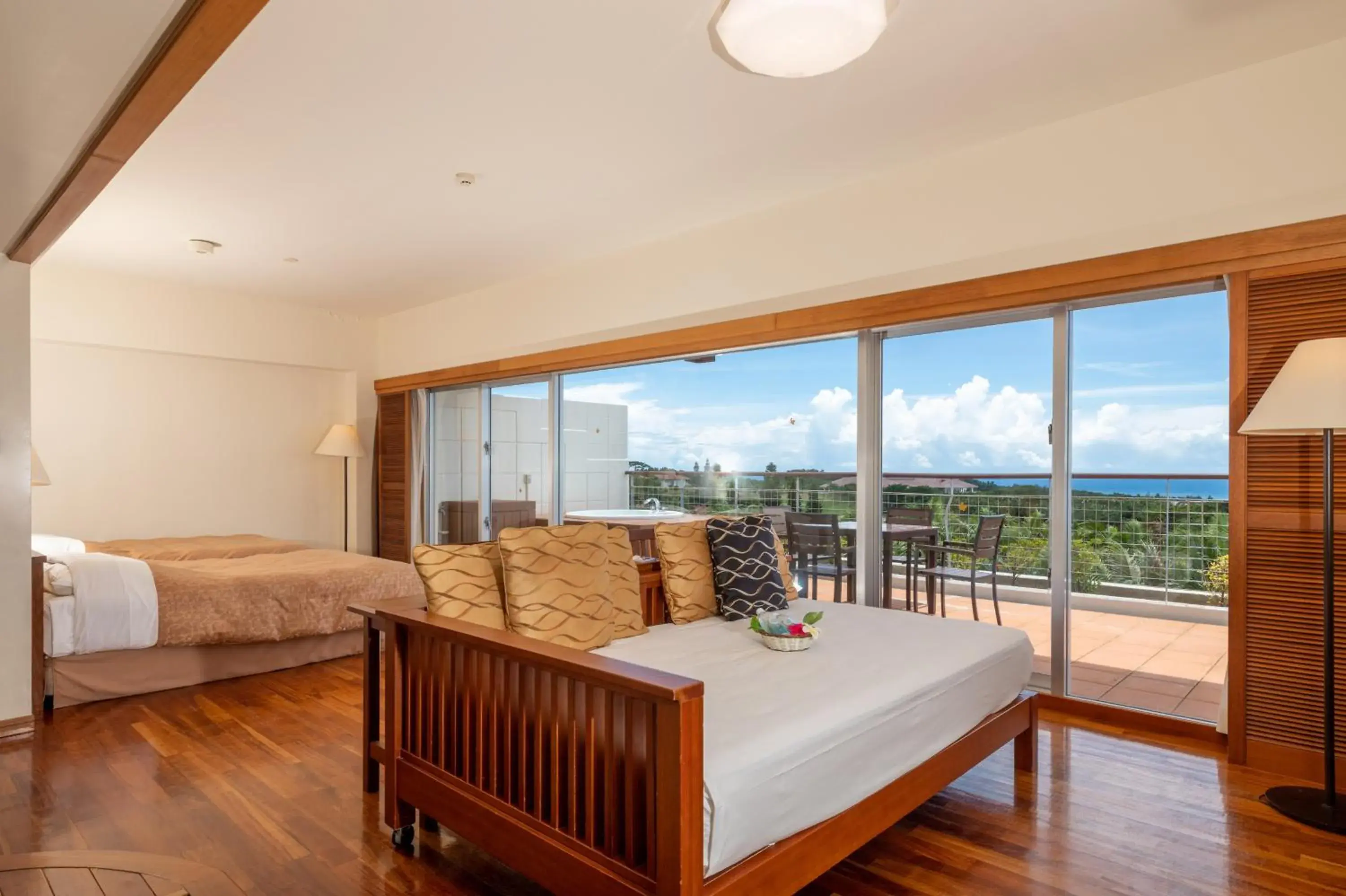 Deluxe Family Room with Tatami area with Ocean View with Jet bath in Kanucha Bay Hotel & Villas Deluxe Family Room with Tatami area with Ocean View with Jet bath in Kanucha Bay Hotel & Villas