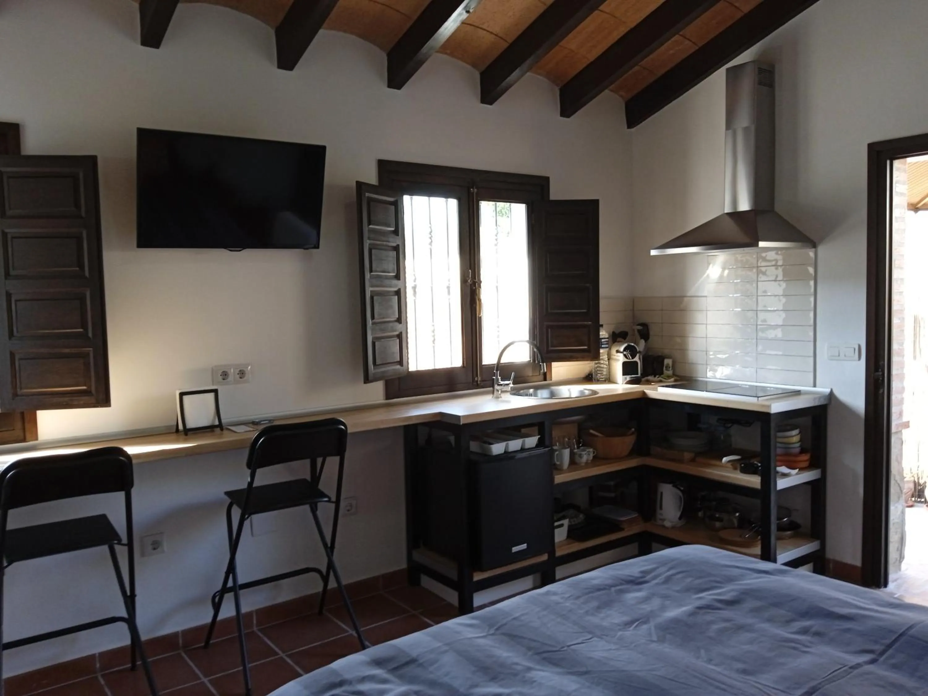 TV and multimedia, Bed in Finca Las Hierbas B&B