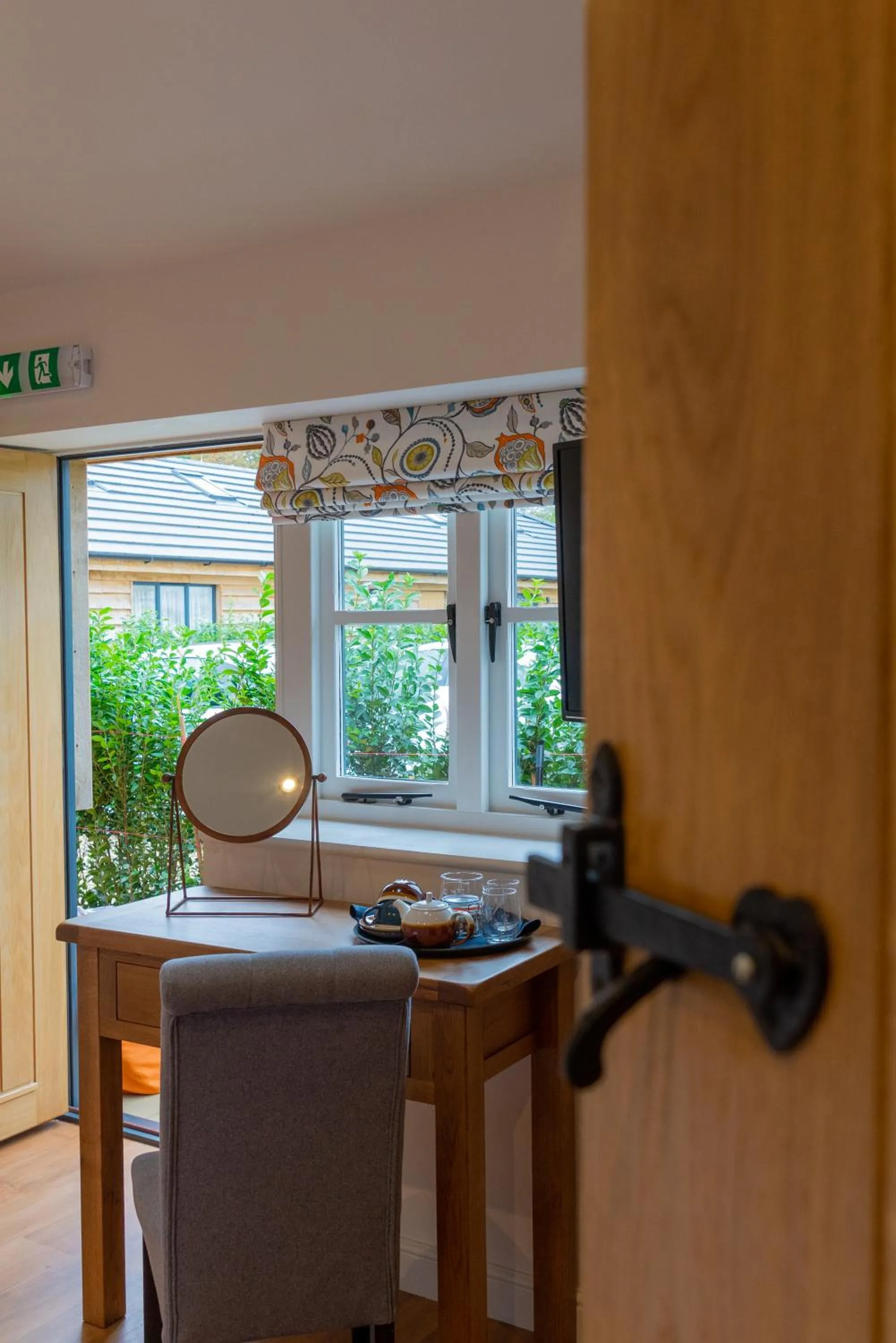 Bedroom in The Chequers at Burcot