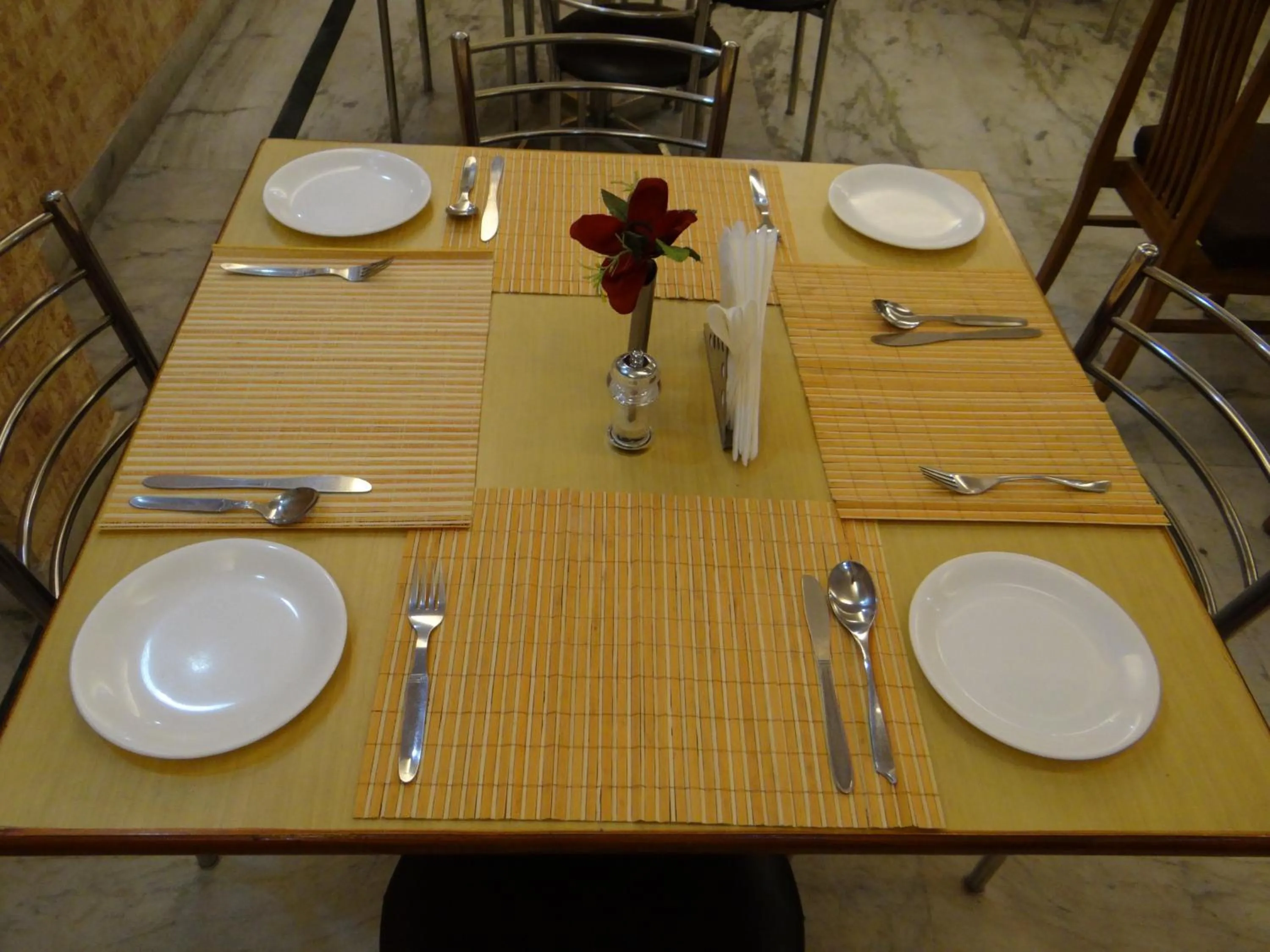 Restaurant/places to eat in Angel Residency