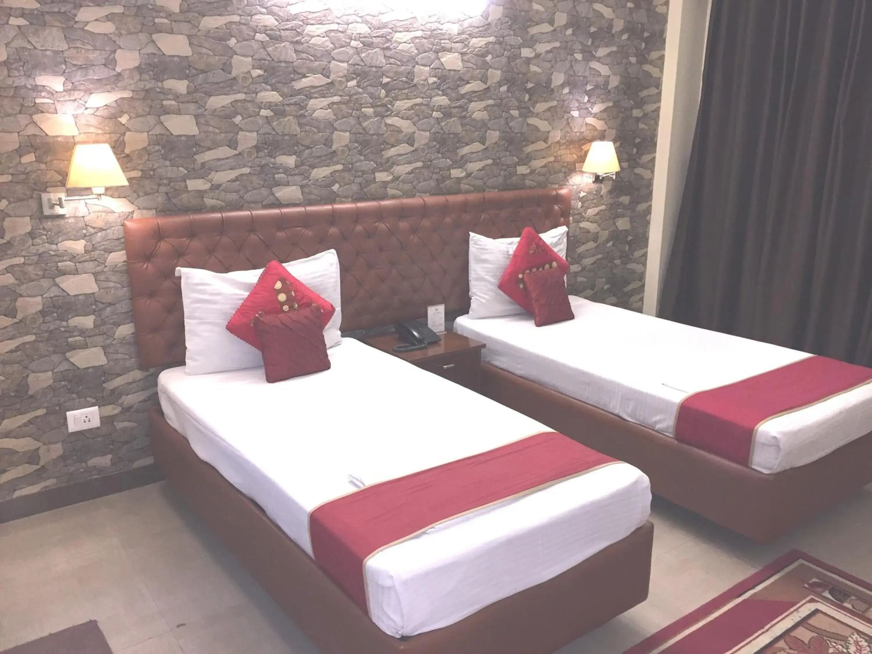 Photo of the whole room, Bed in Angel Residency Photo of the whole room, Bed in Angel Residency