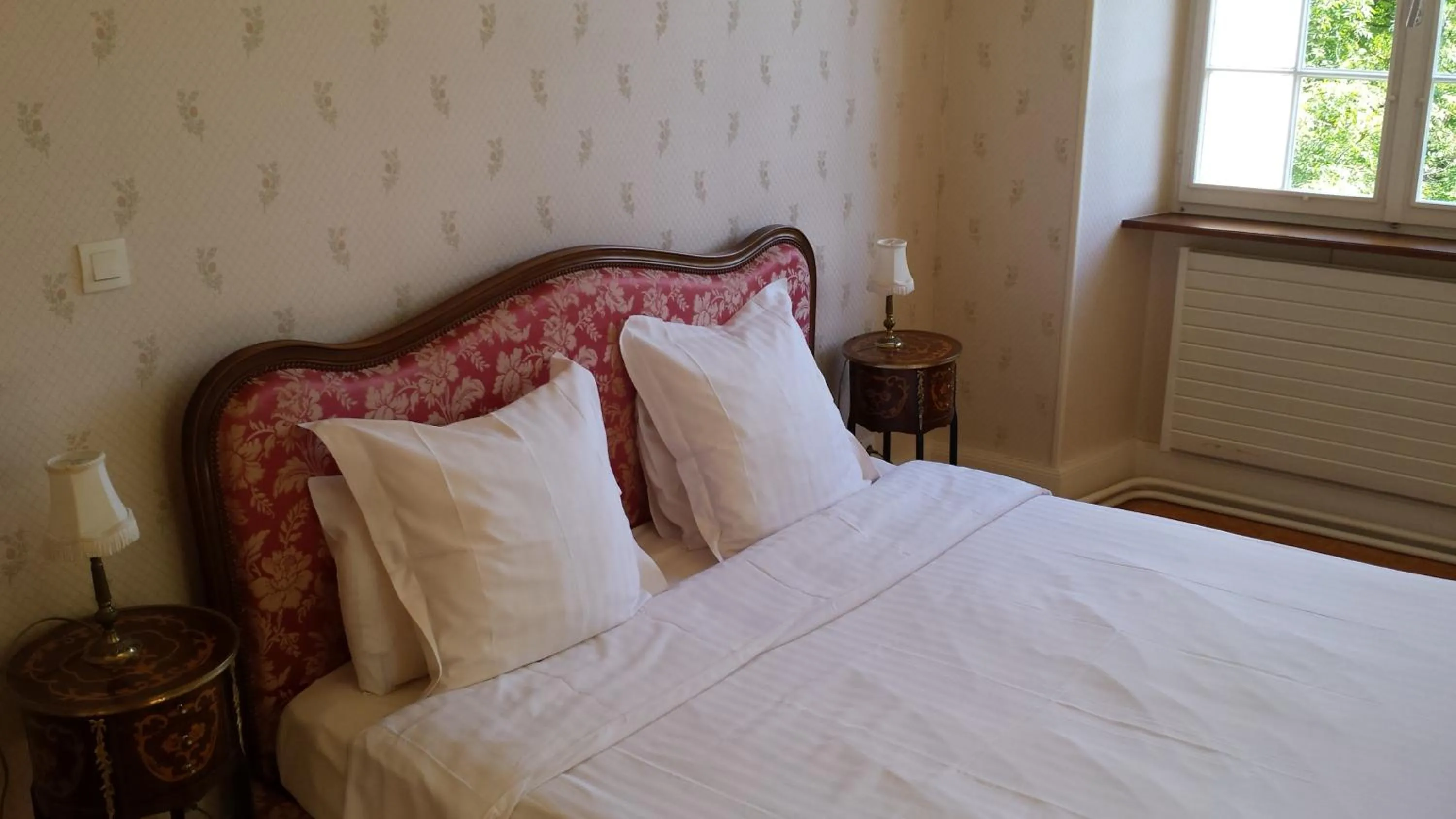 Photo of the whole room, Bed in Château De Werde