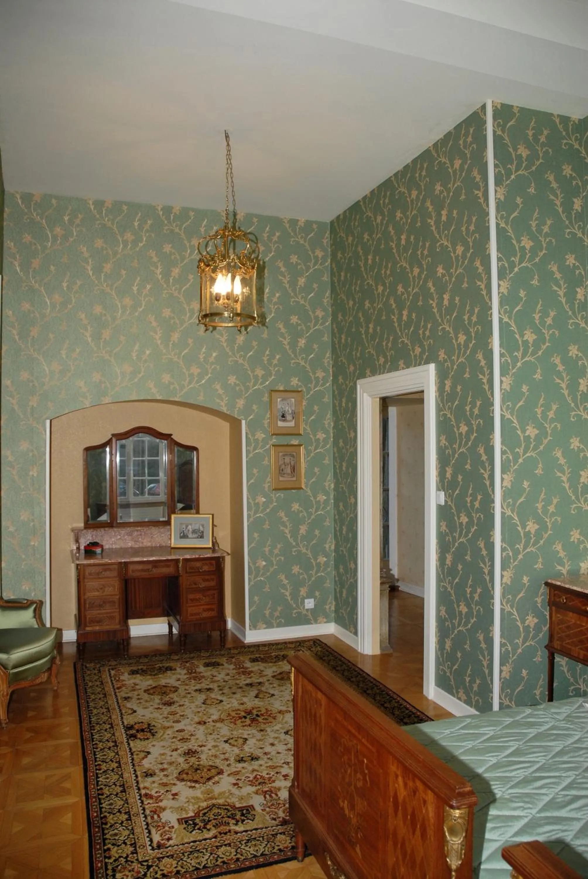 Photo of the whole room, Bed in Château De Werde