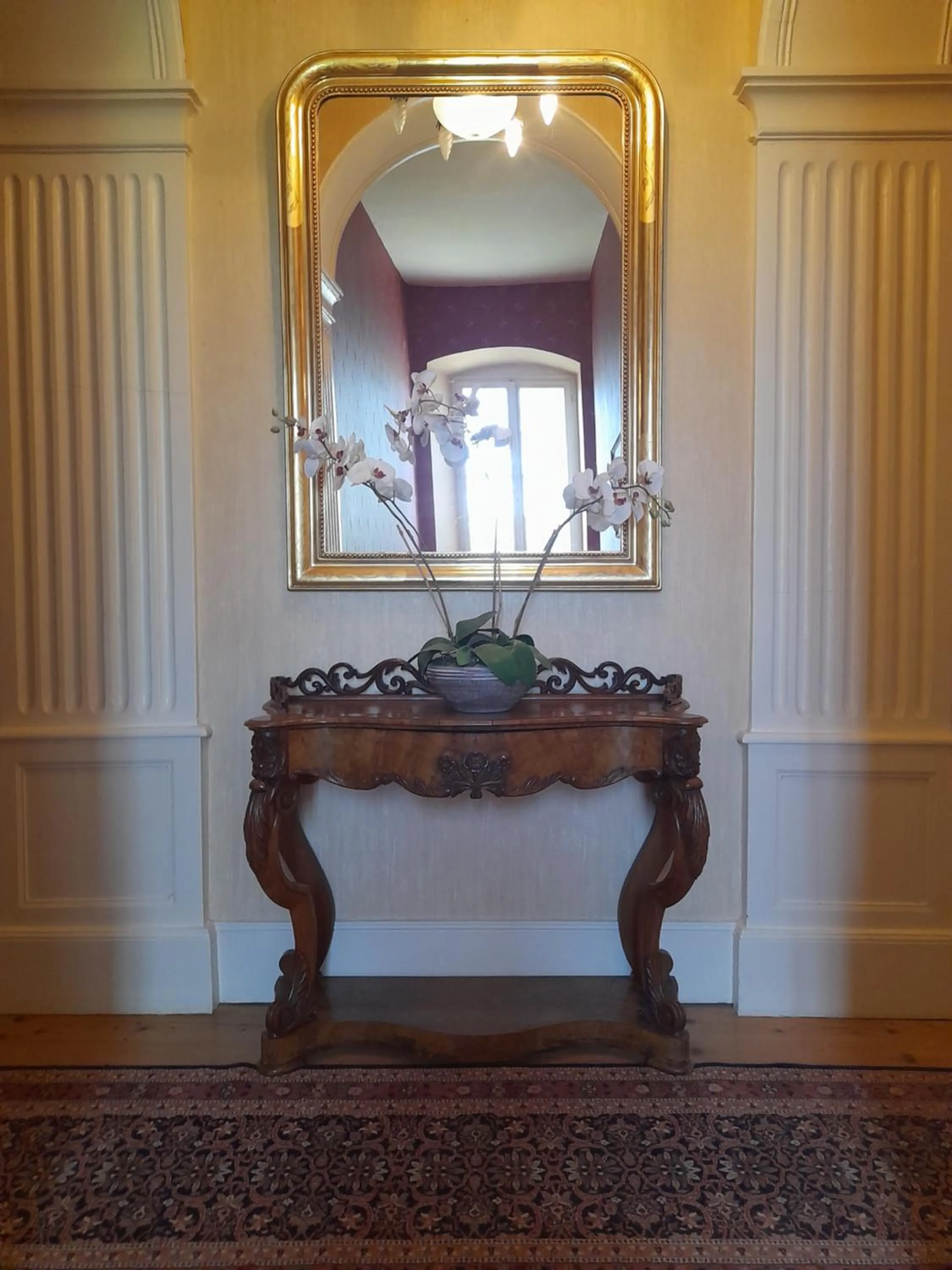 Property building in Château De Werde