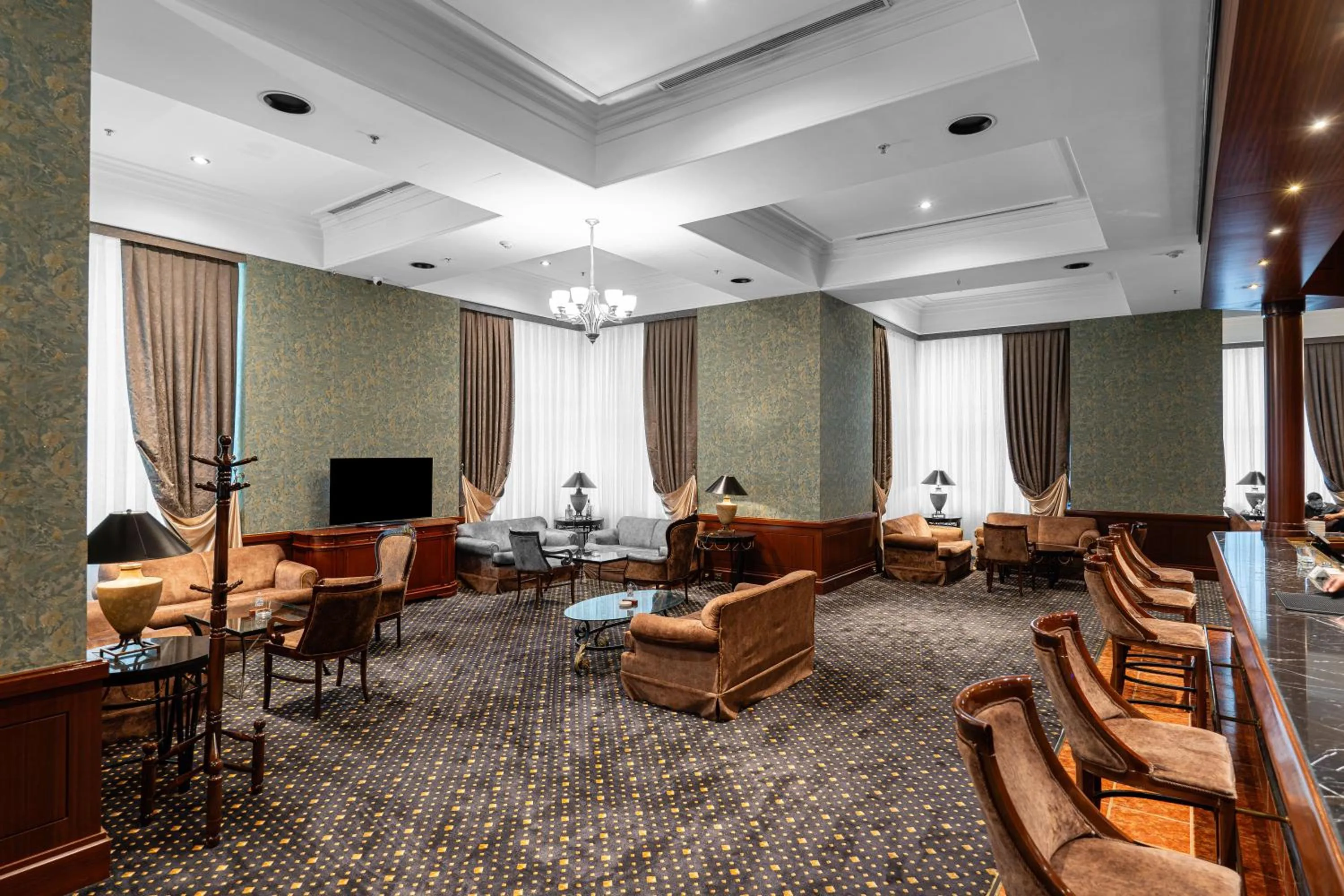 Lounge or bar in AZIMUT Grand Hotel Tashkent