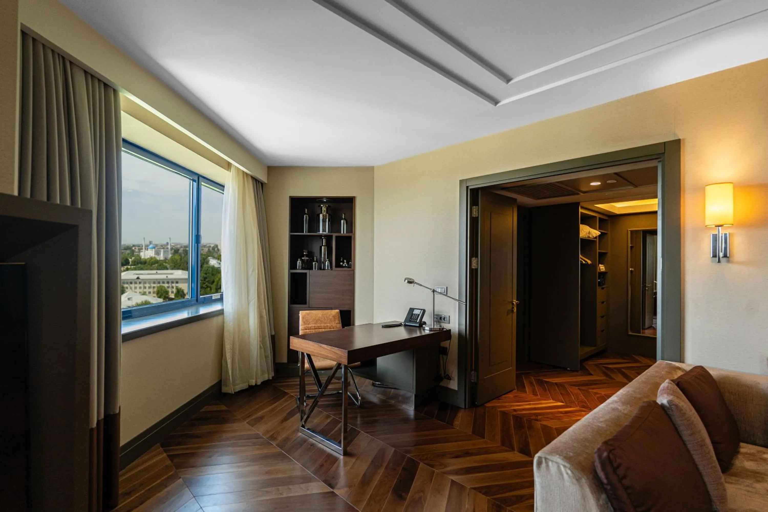 Living room in AZIMUT Grand Hotel Tashkent