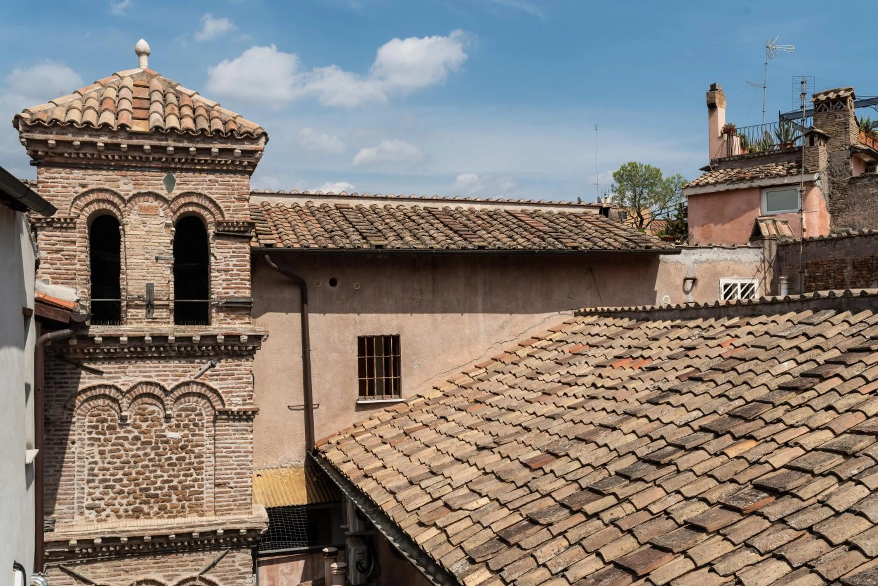 City view in Minerva Monks Inn