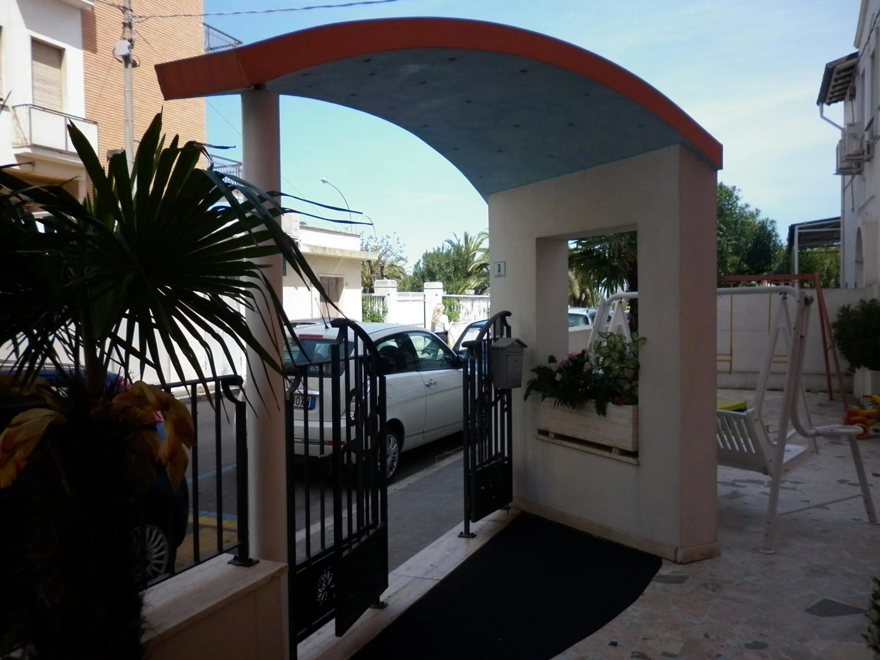 Facade/entrance in Hotel Cristall