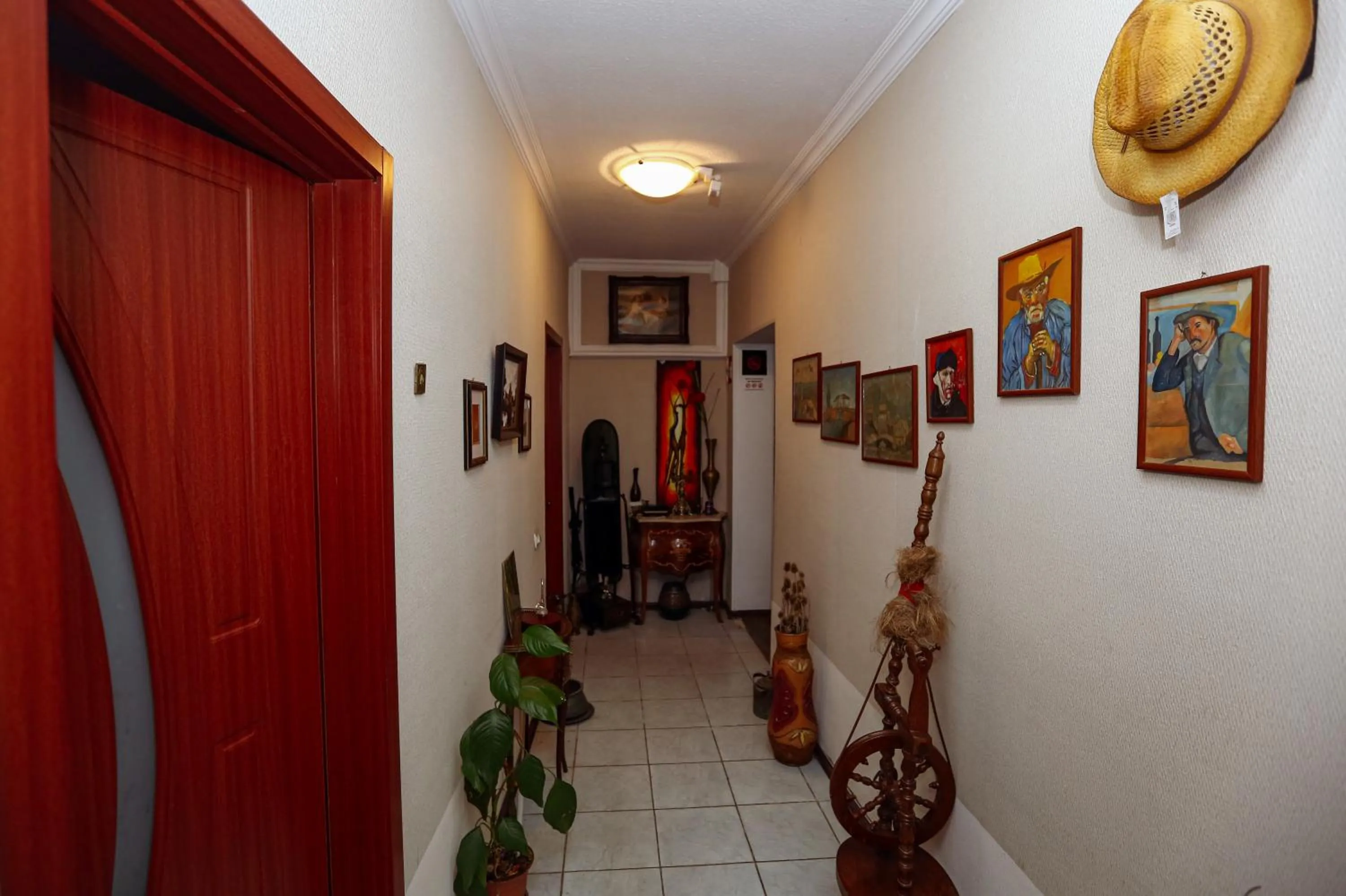 Facade/entrance in Hotel Isaka