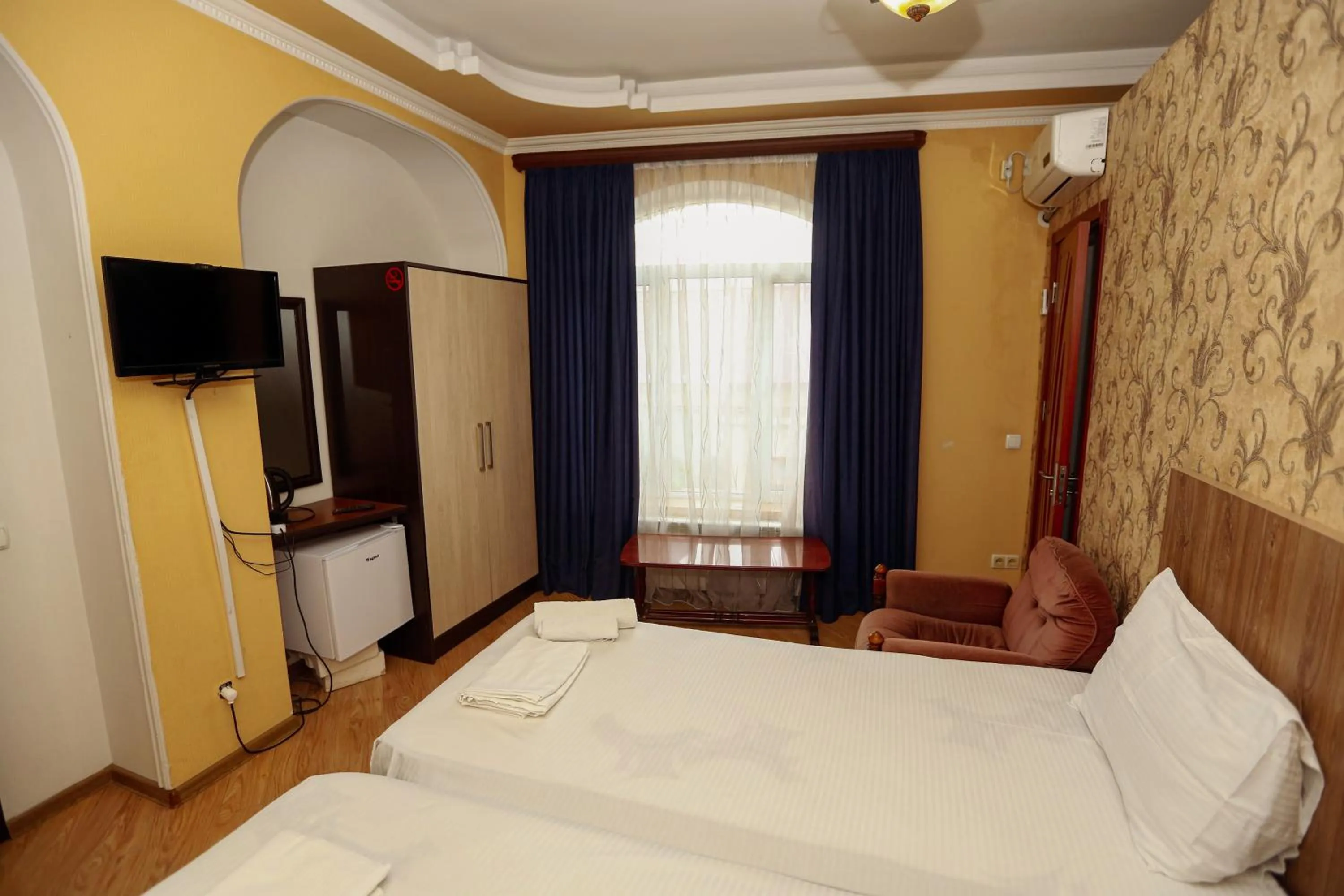 Photo of the whole room in Hotel Isaka