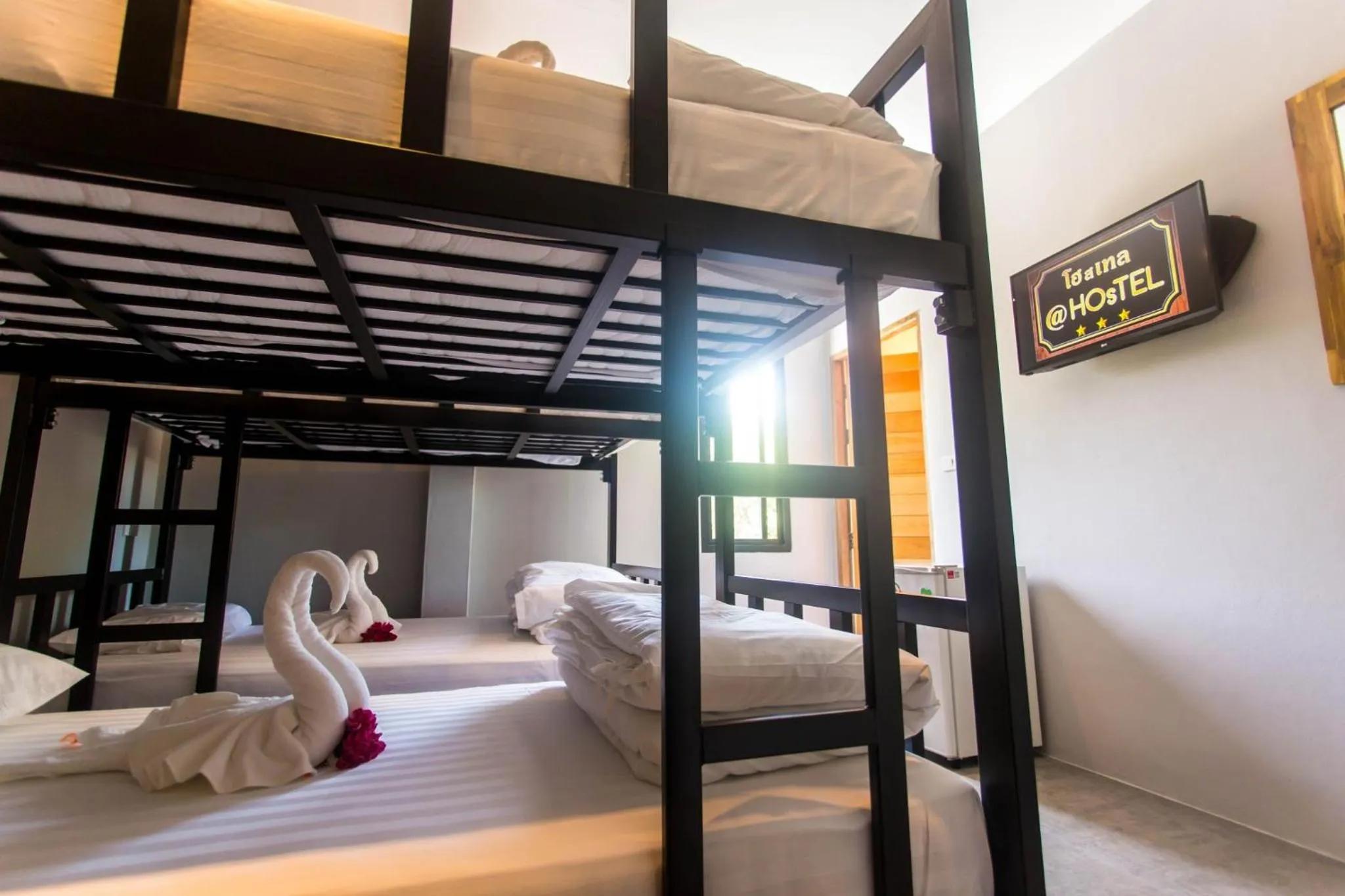 Bed in @HOsTEL PHANGAN