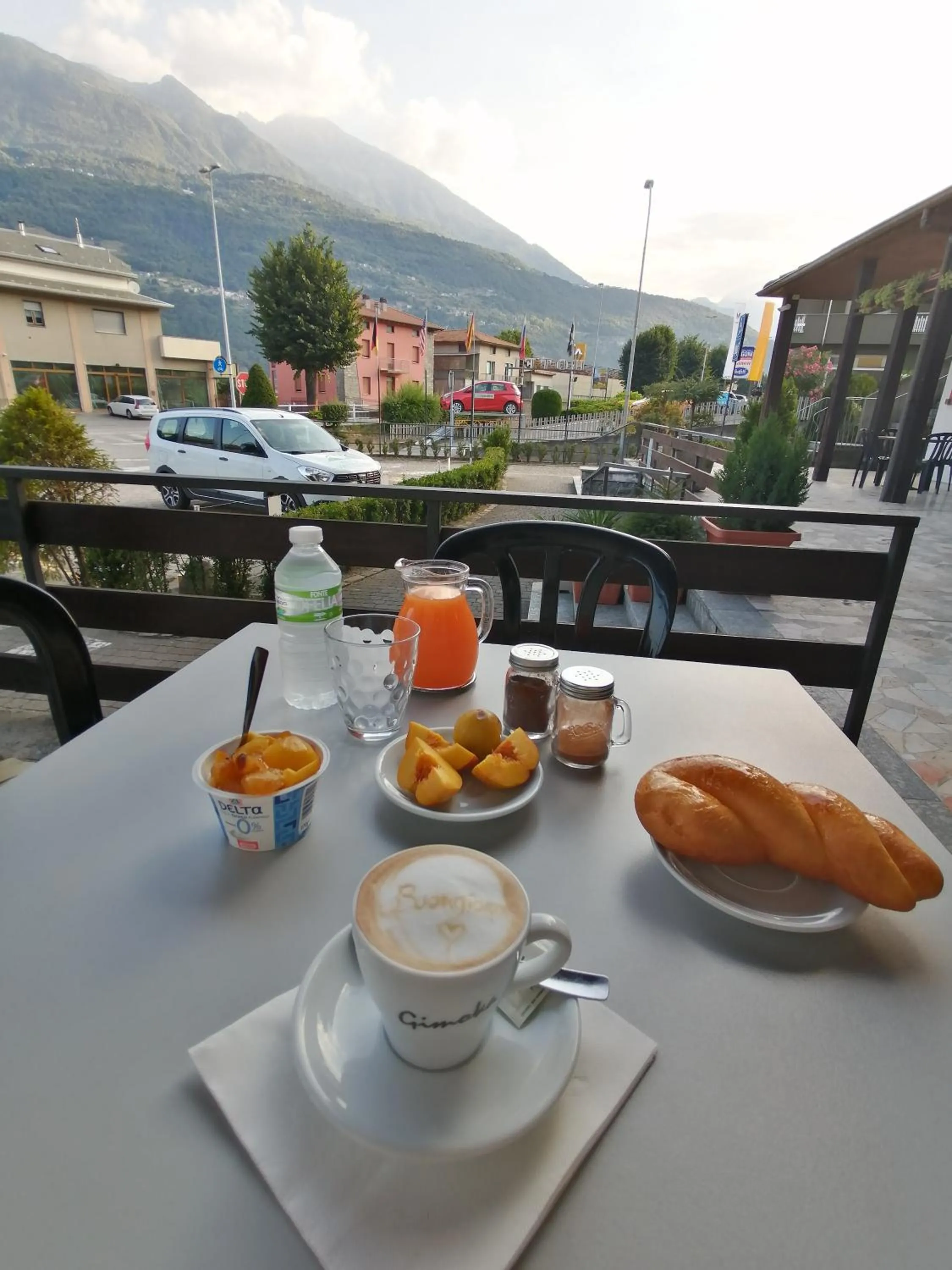 Breakfast in Hotel Rezia Valtellina
