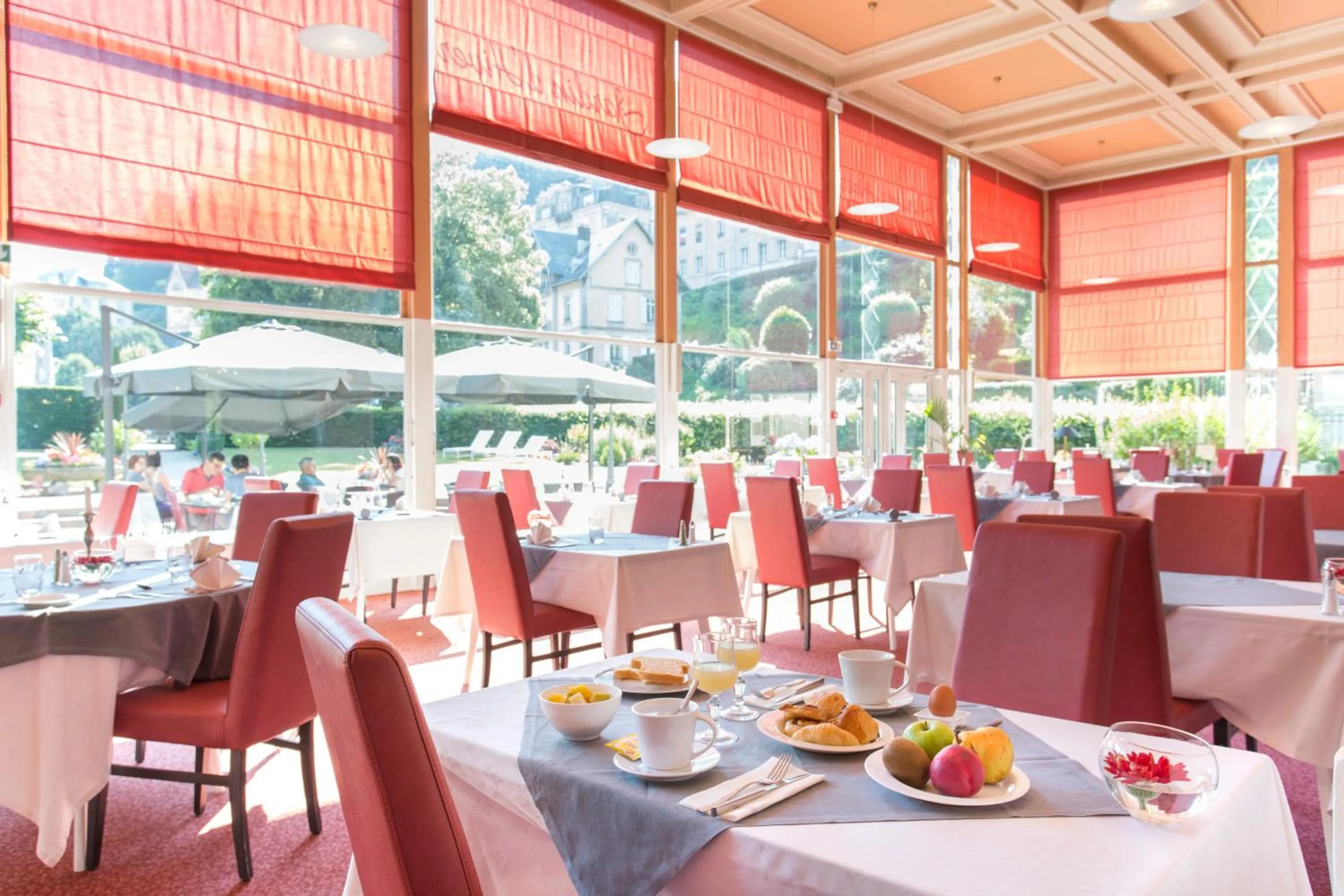 Le Grand Hotel de Plombières by Popinns