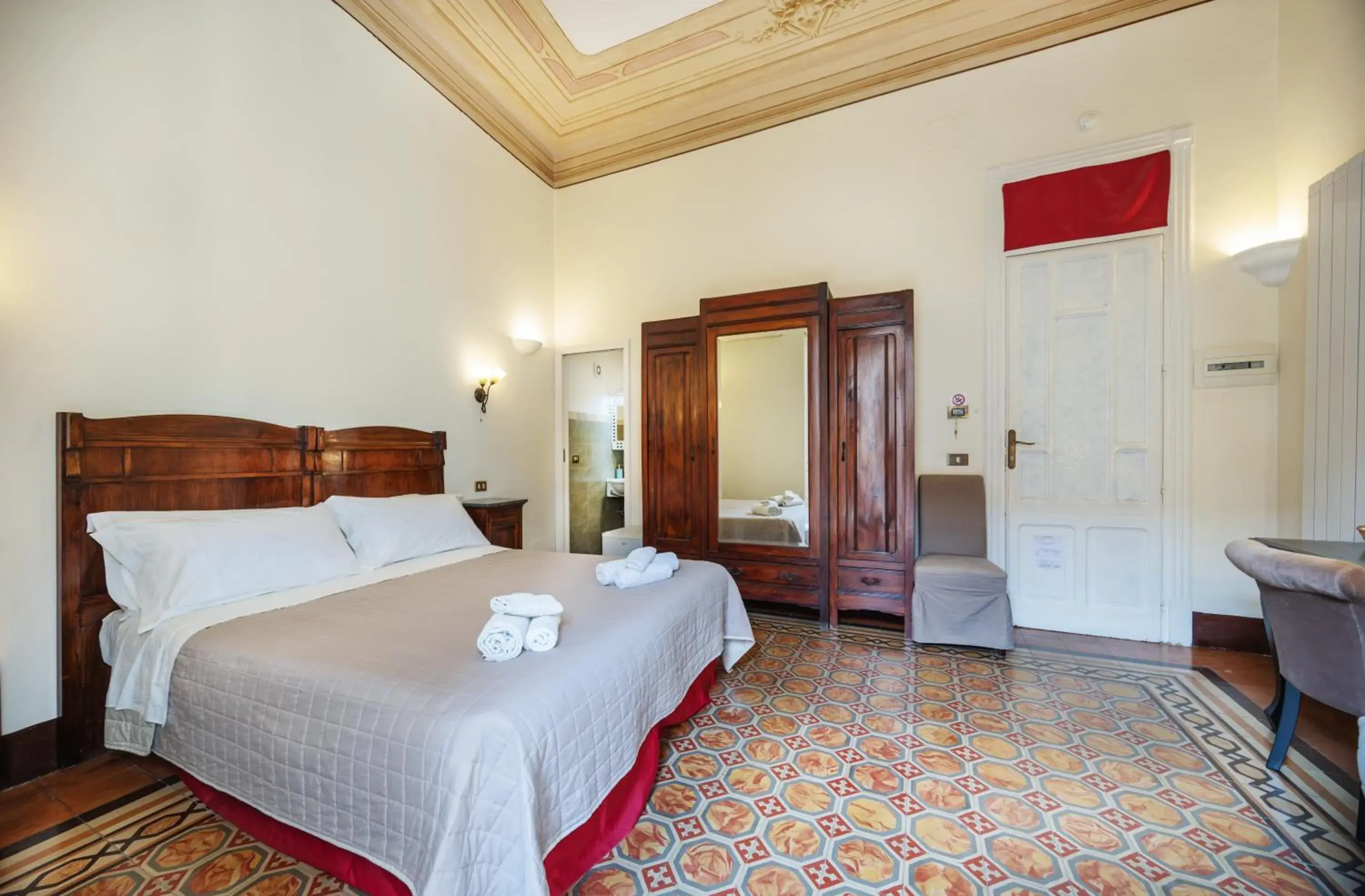 Triple Room with Private Bathroom - single occupancy in B&B Novecento Triple Room with Private Bathroom - single occupancy in B&B Novecento