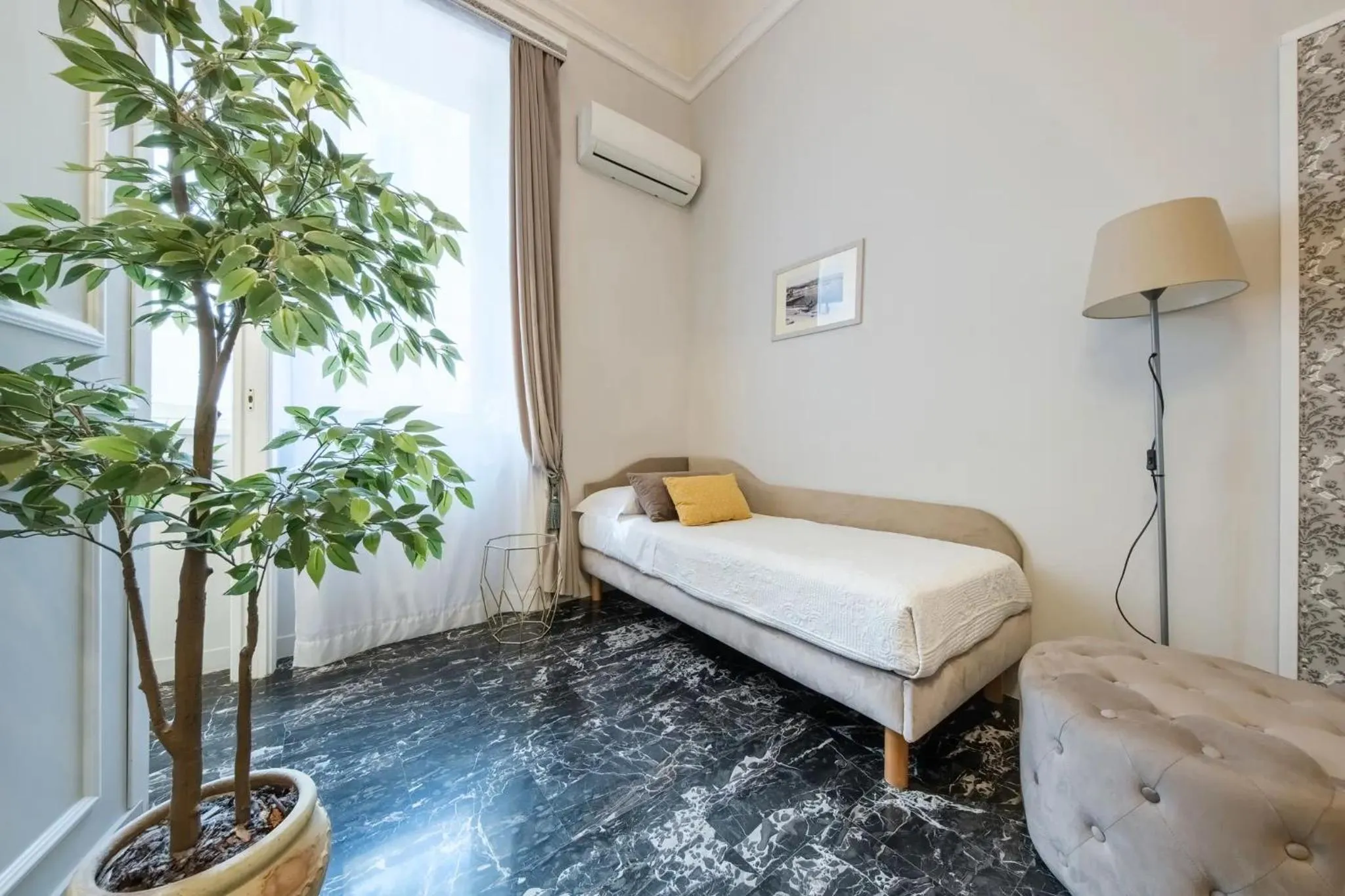 Bedroom, Bed in Il galleone